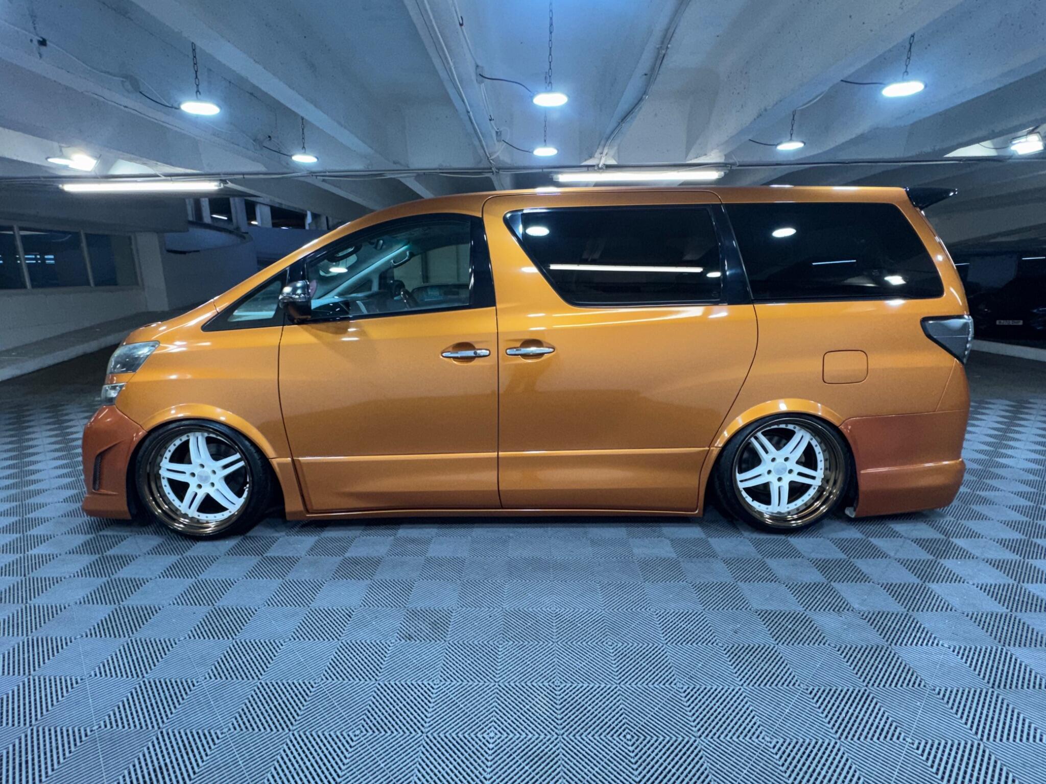 Toyota Vellfire - Image 3