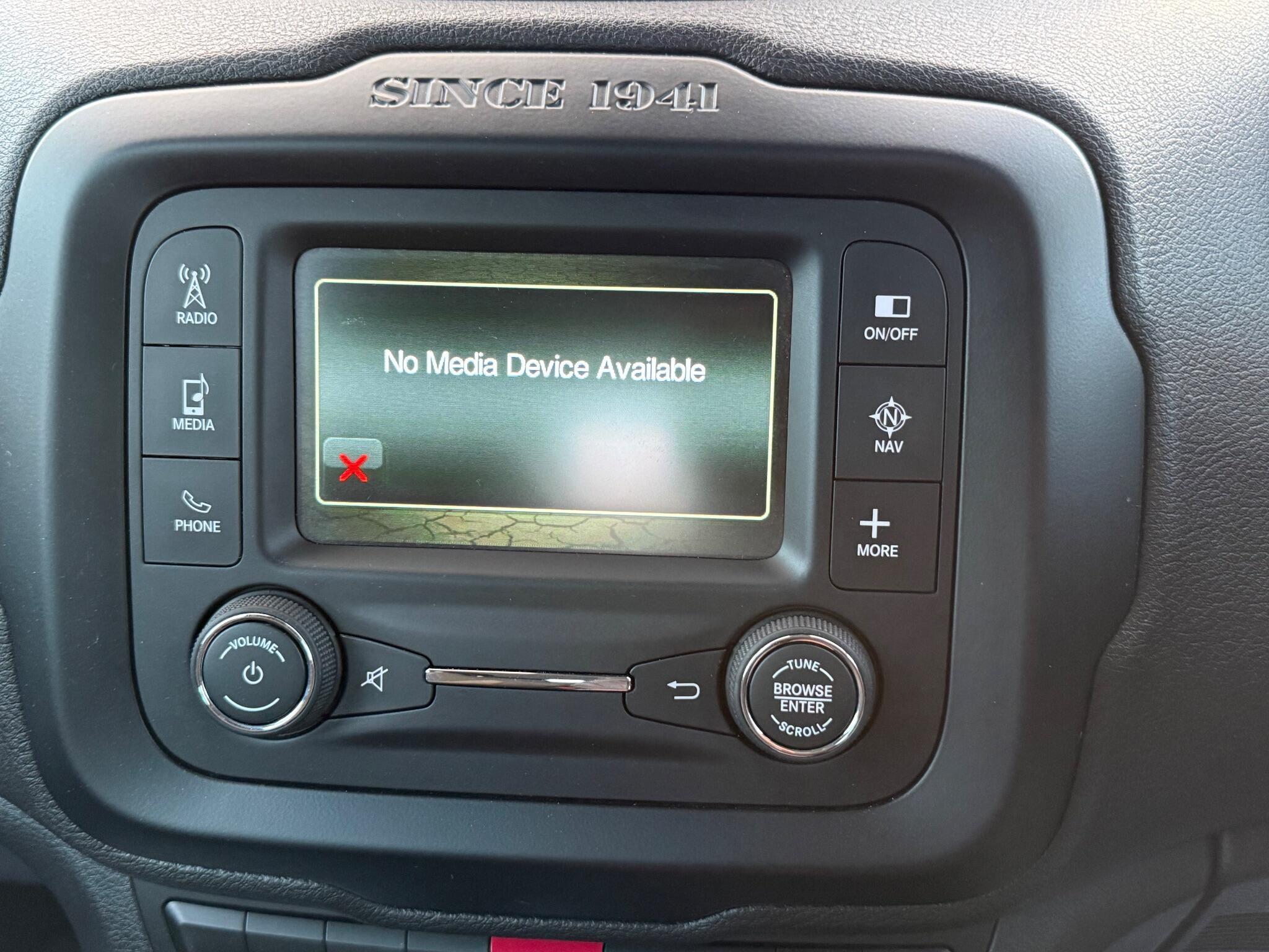 Jeep Renegade - Image 31