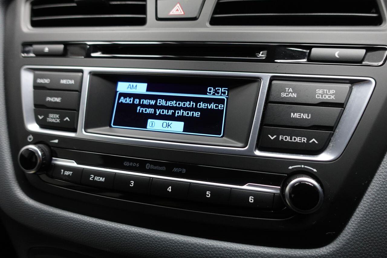 Hyundai i20 - Image 23