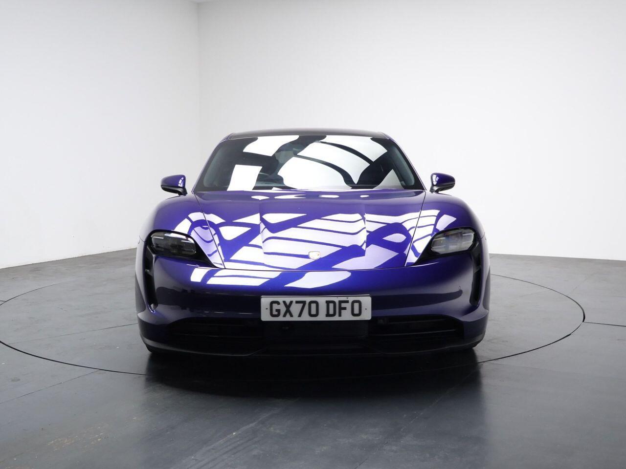 Porsche Taycan - Image 5