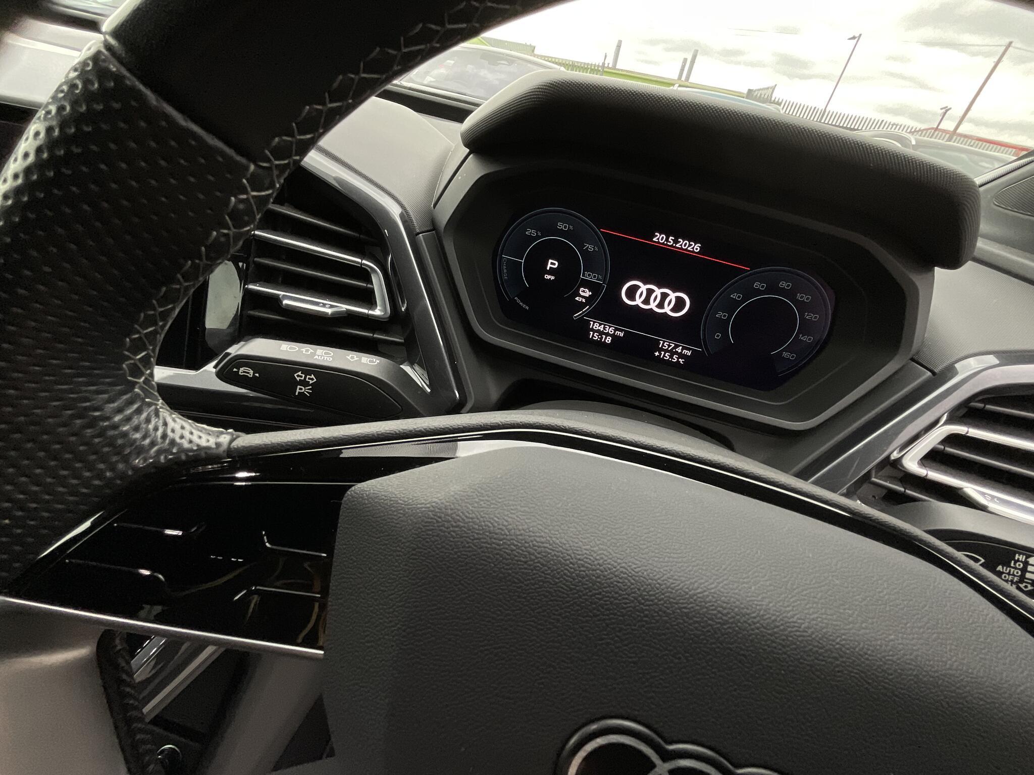 Audi Q4 E-Tron - Image 18