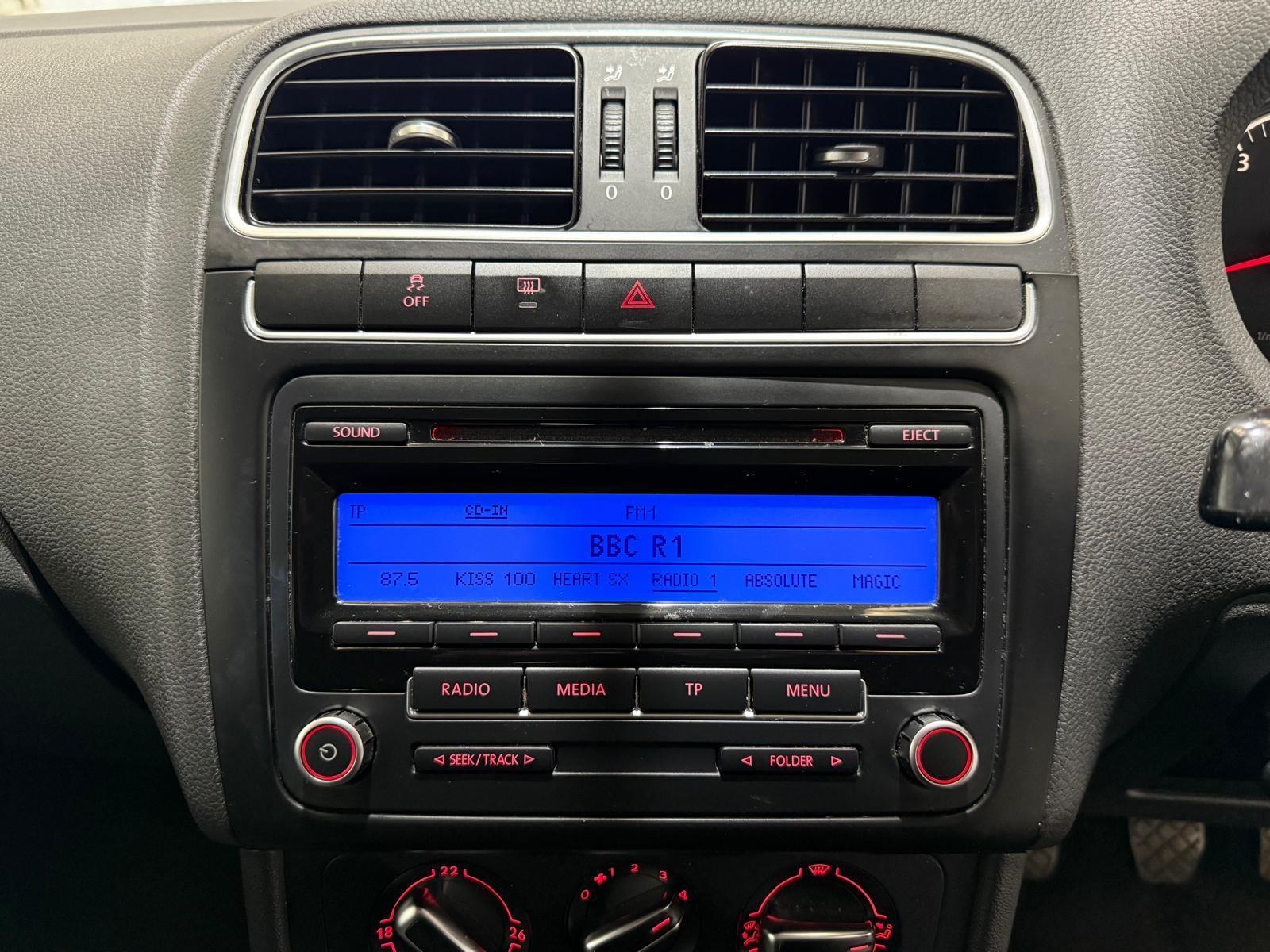 Volkswagen Polo - Image 23