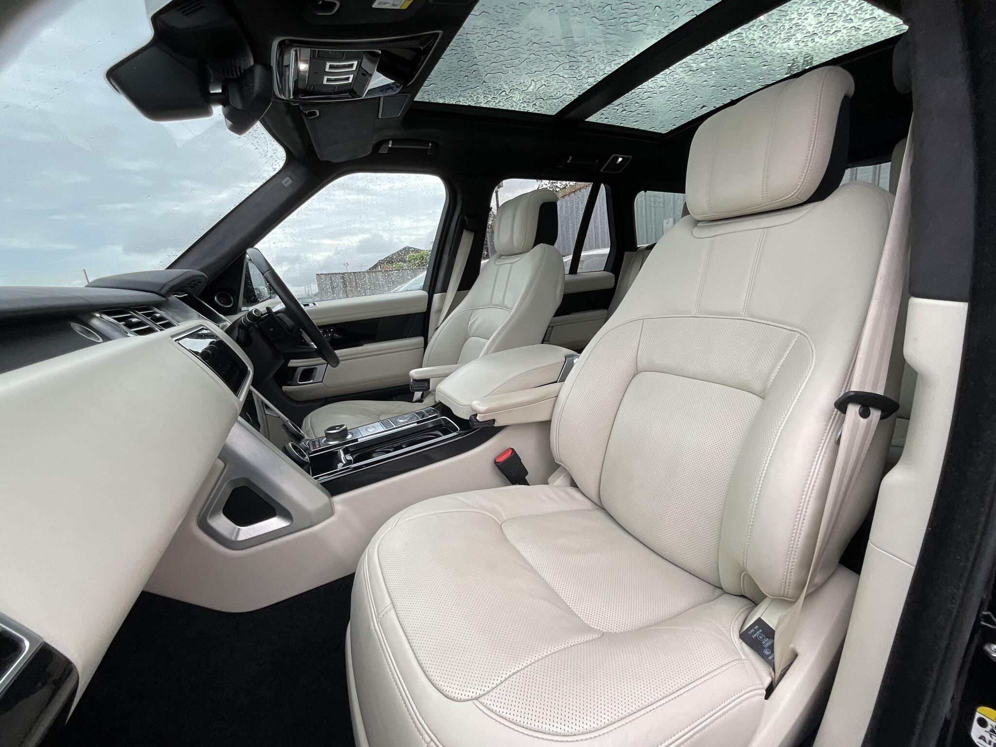Land Rover Range Rover - Image 17