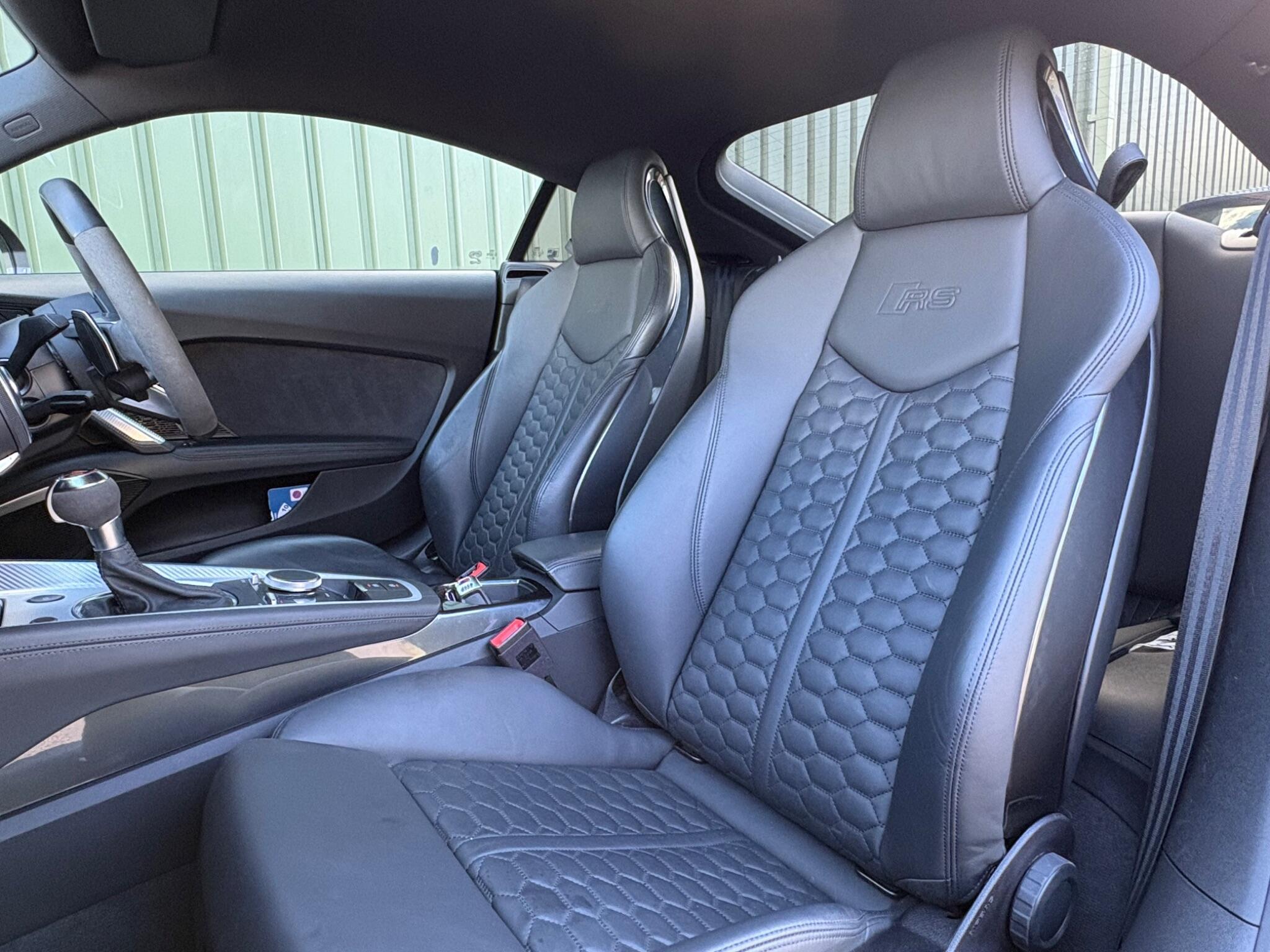 Audi TT RS - Image 17