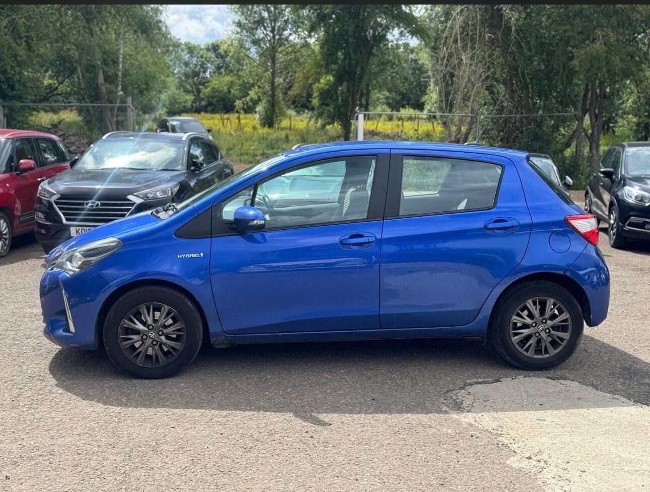 Toyota Yaris - Image 4