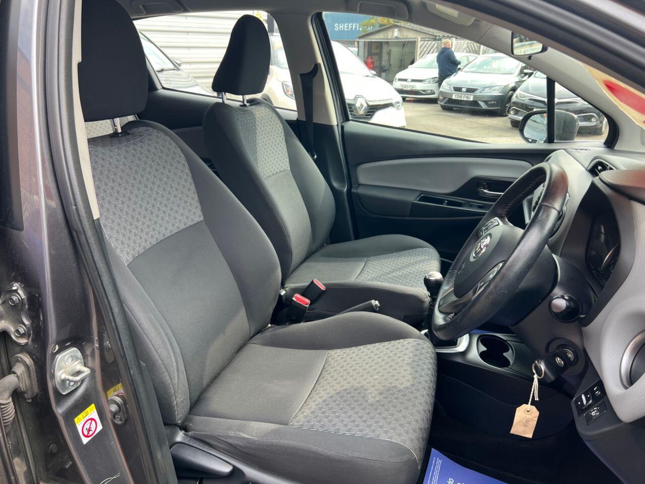 Toyota Yaris - Image 15