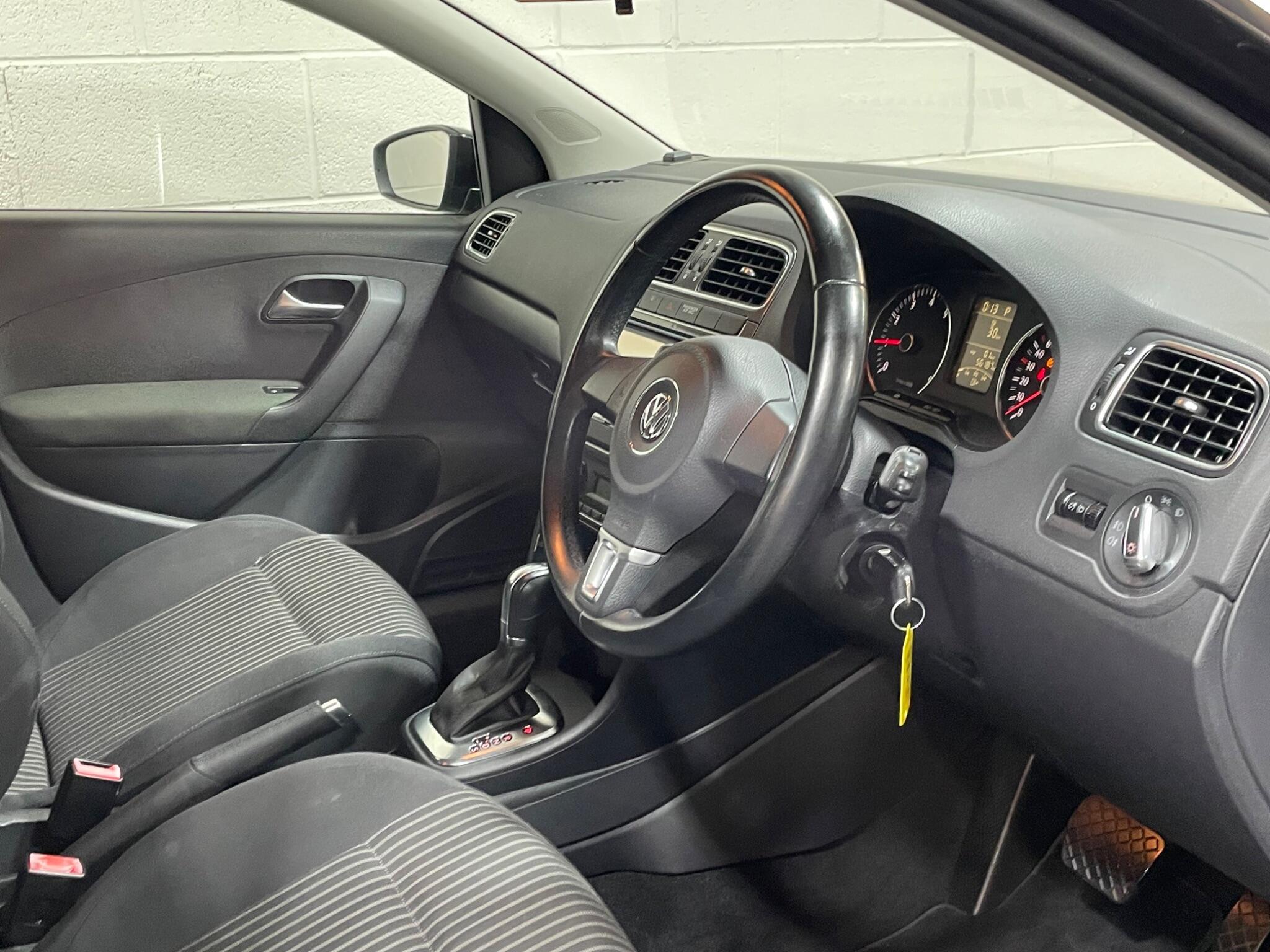 Volkswagen Polo - Image 8