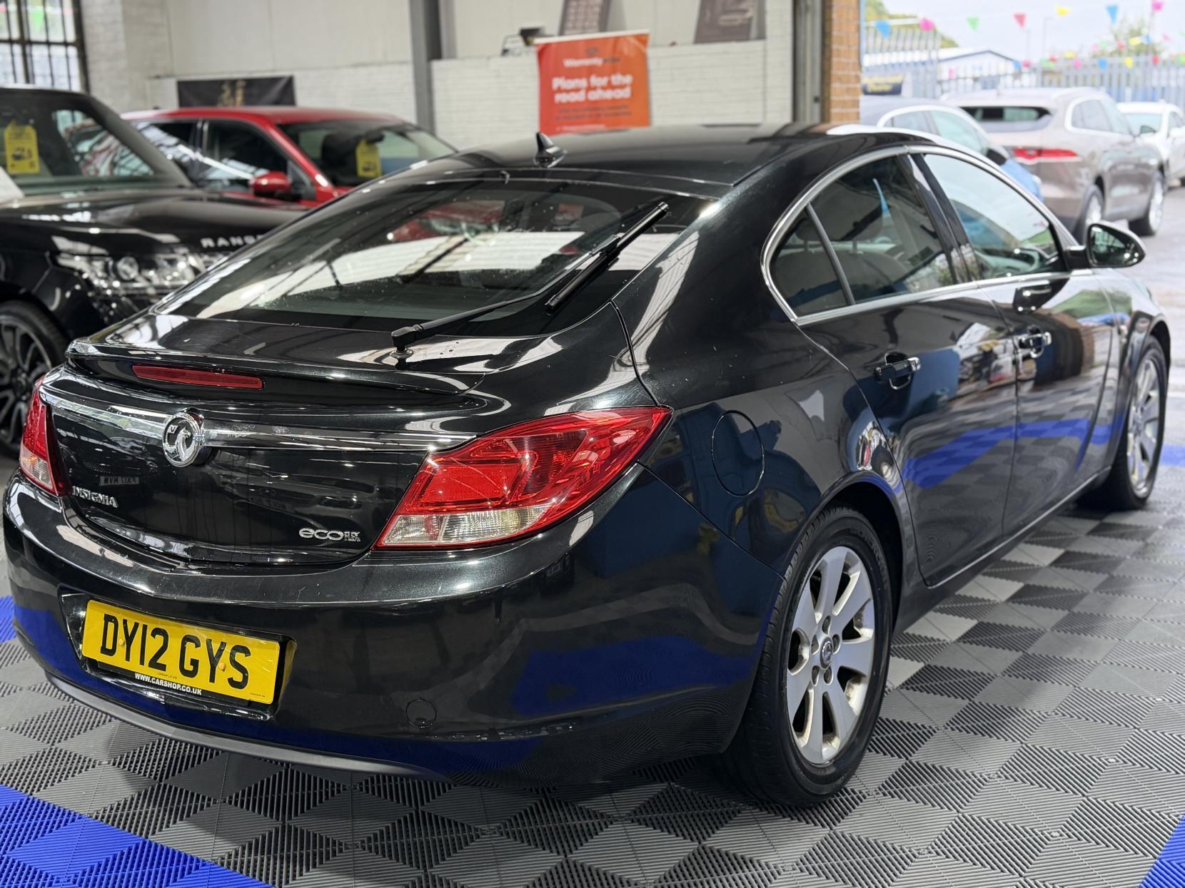 Vauxhall Insignia - Image 8