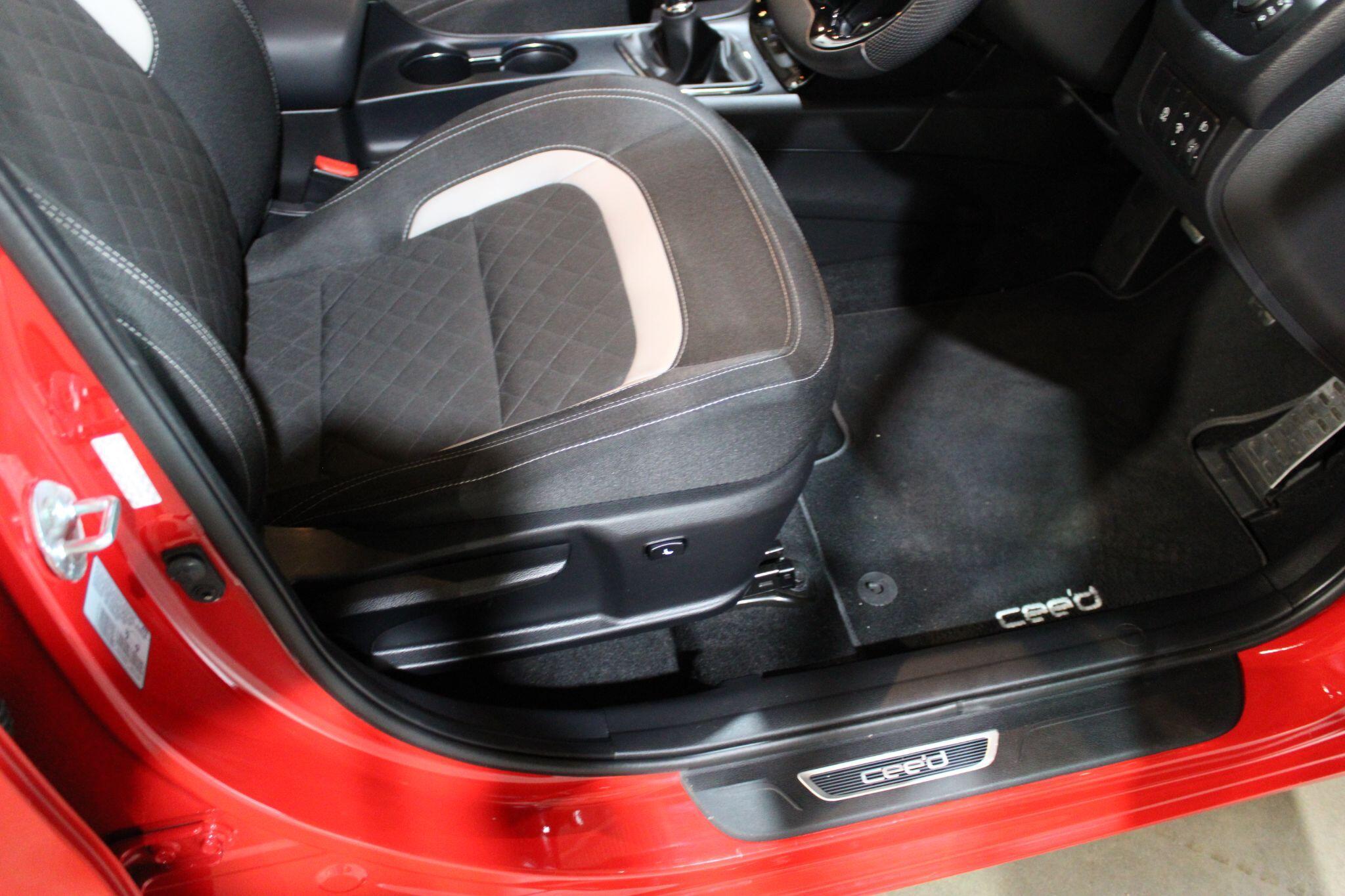 Kia ceed - Image 18
