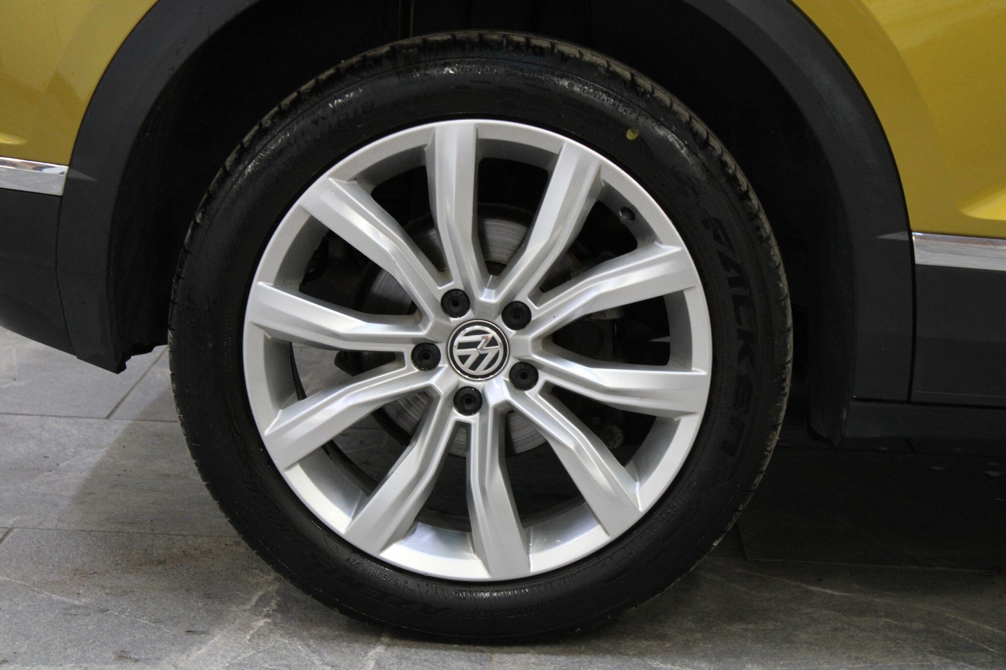 Volkswagen T-Roc - Image 10