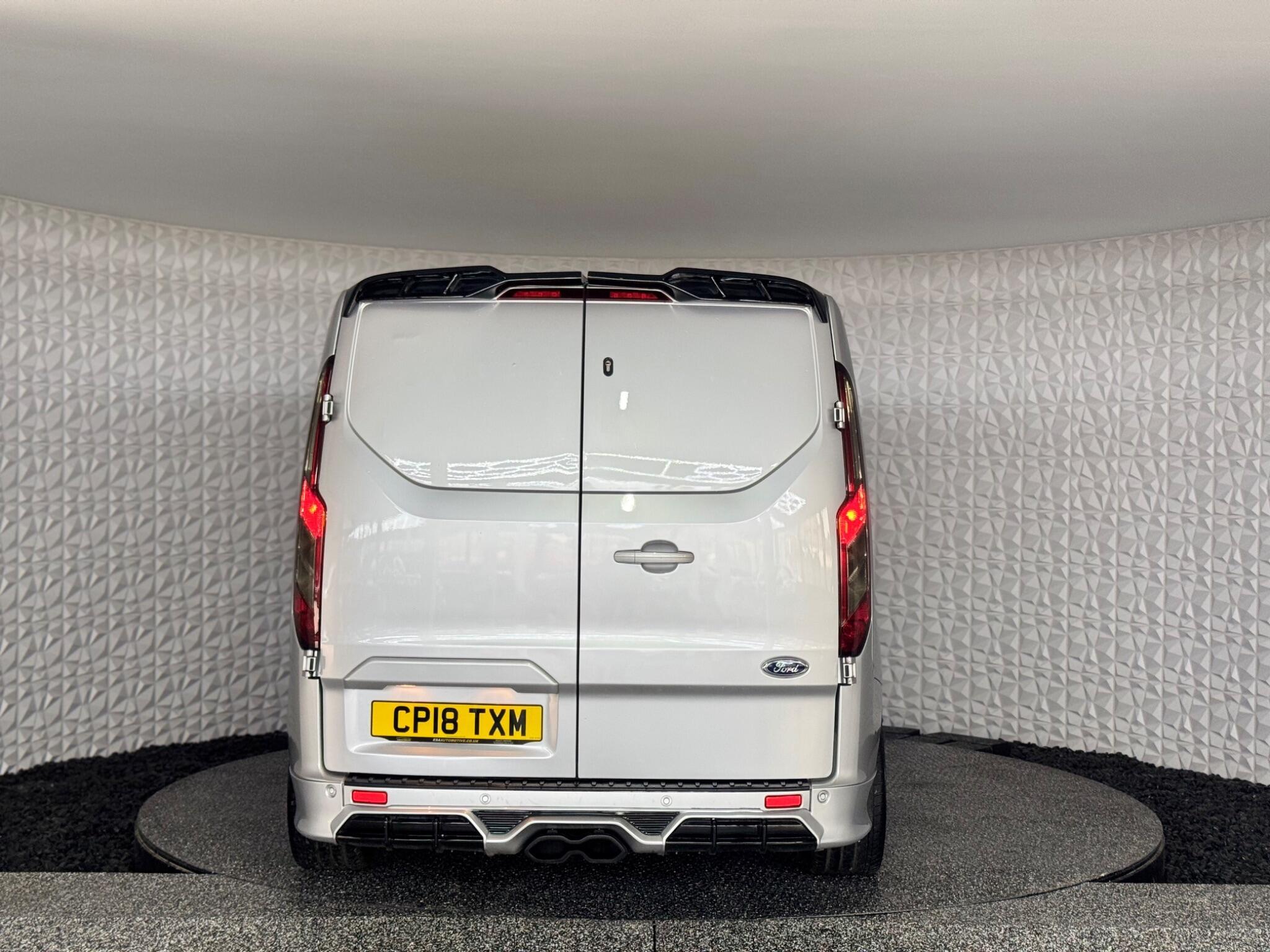 Ford Transit Custom - Image 12