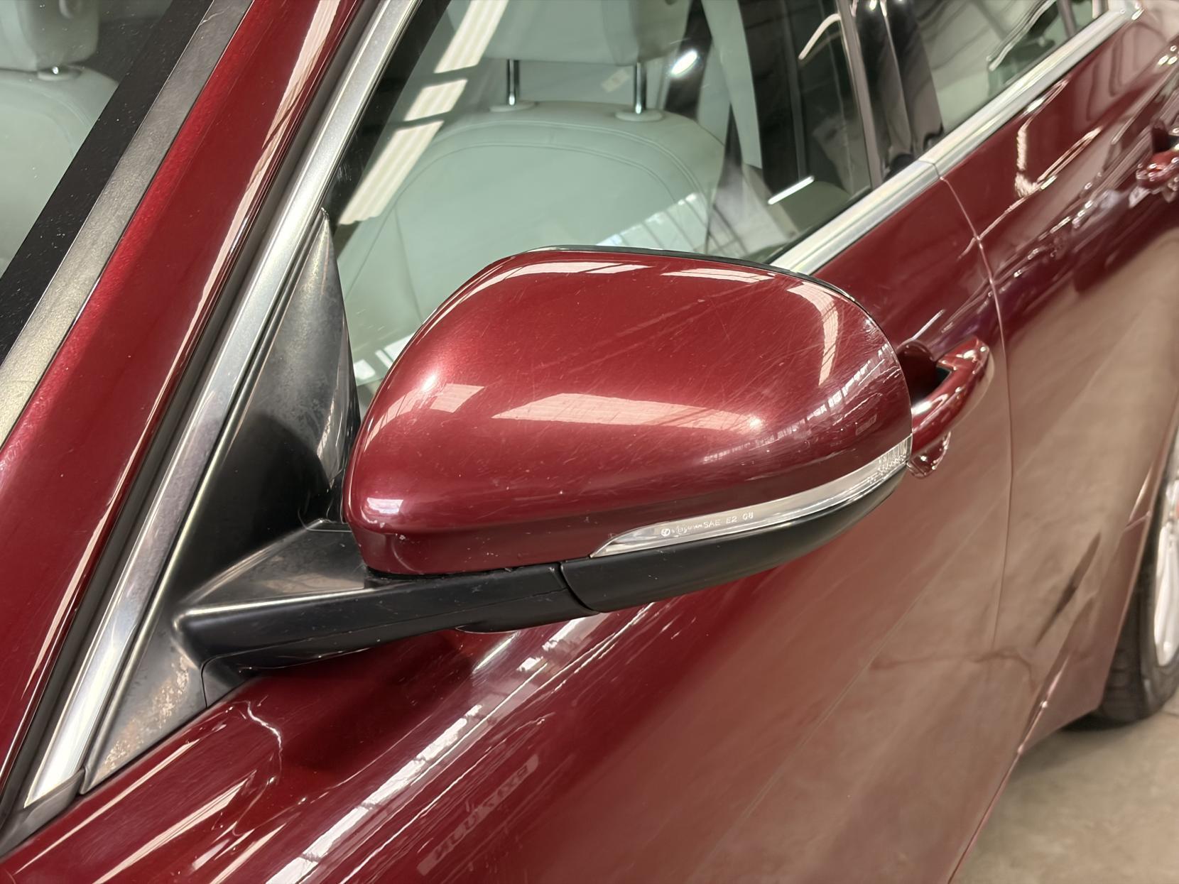 Jaguar XE - Image 14