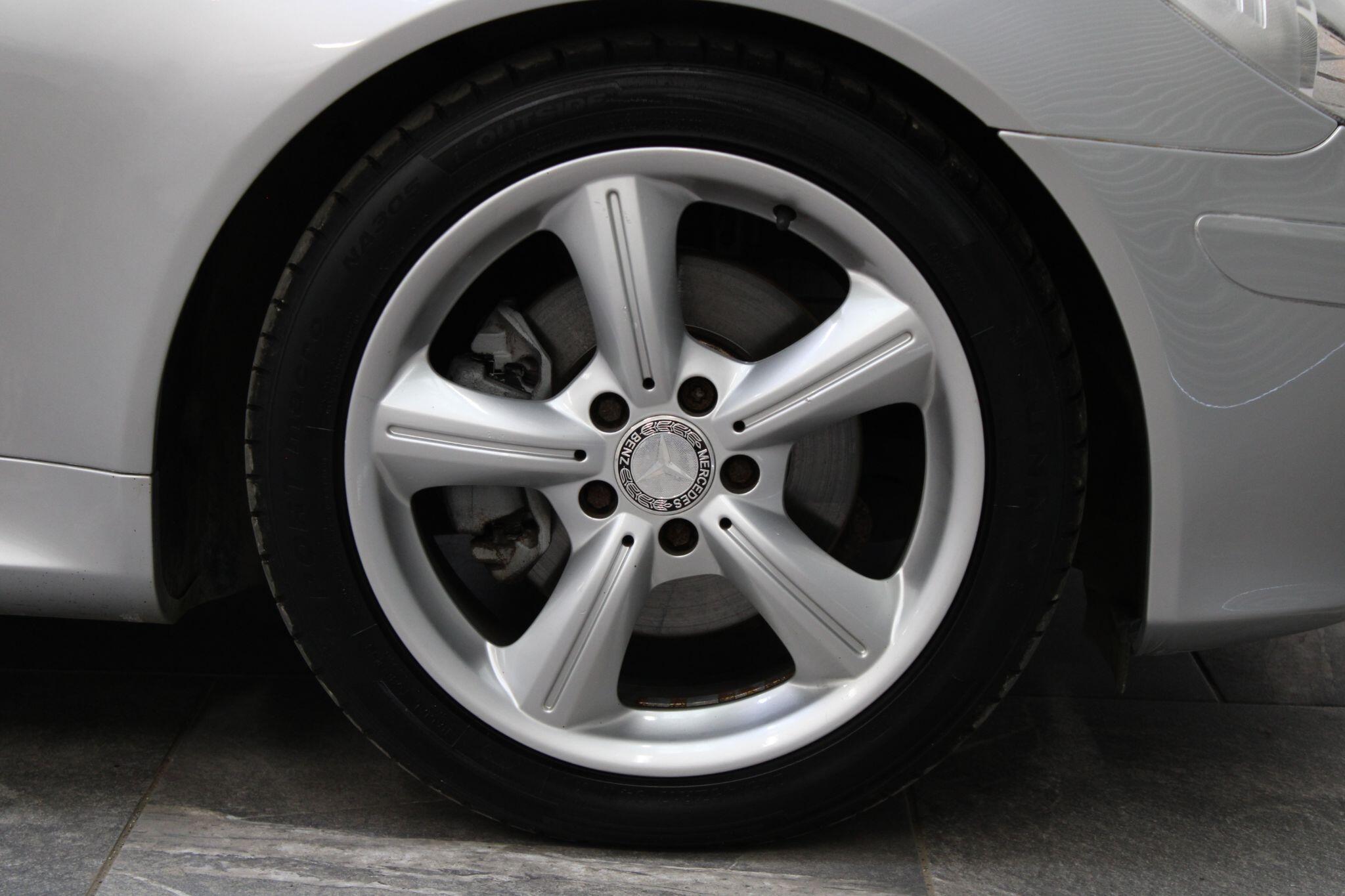 Mercedes SLK - Image 9