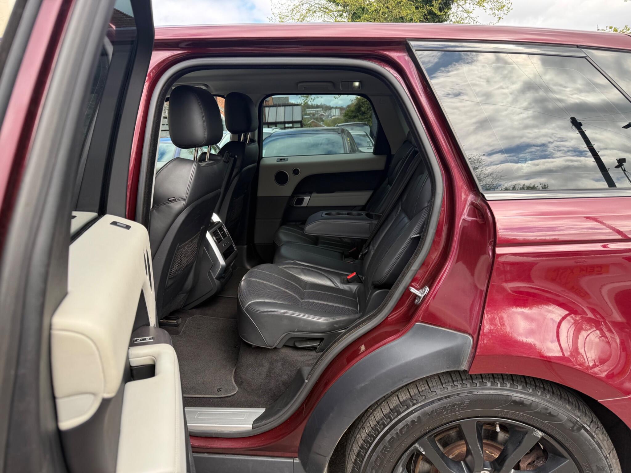 Land Rover RANGE ROVER SPORT - Image 28