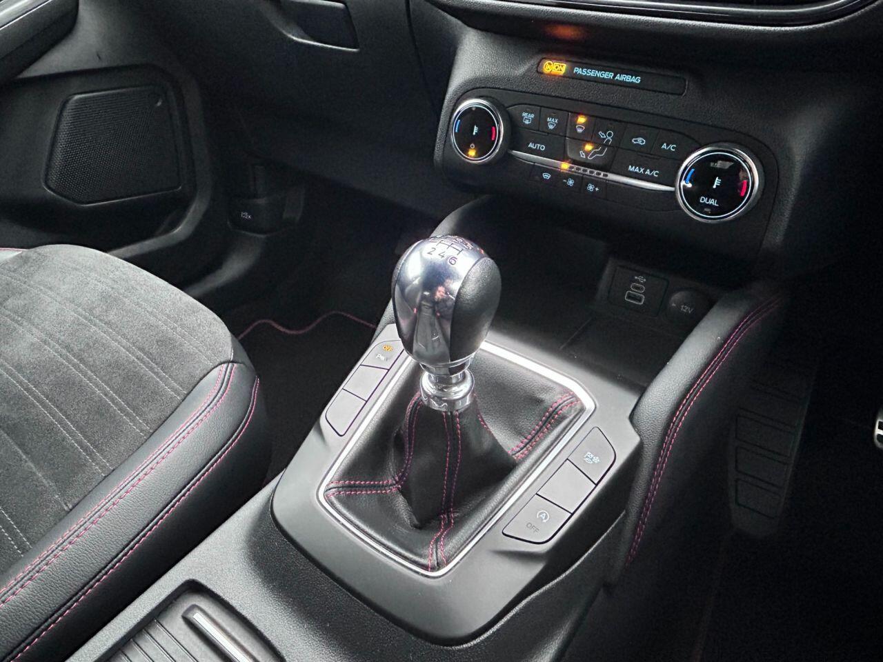 Ford Kuga - Image 29