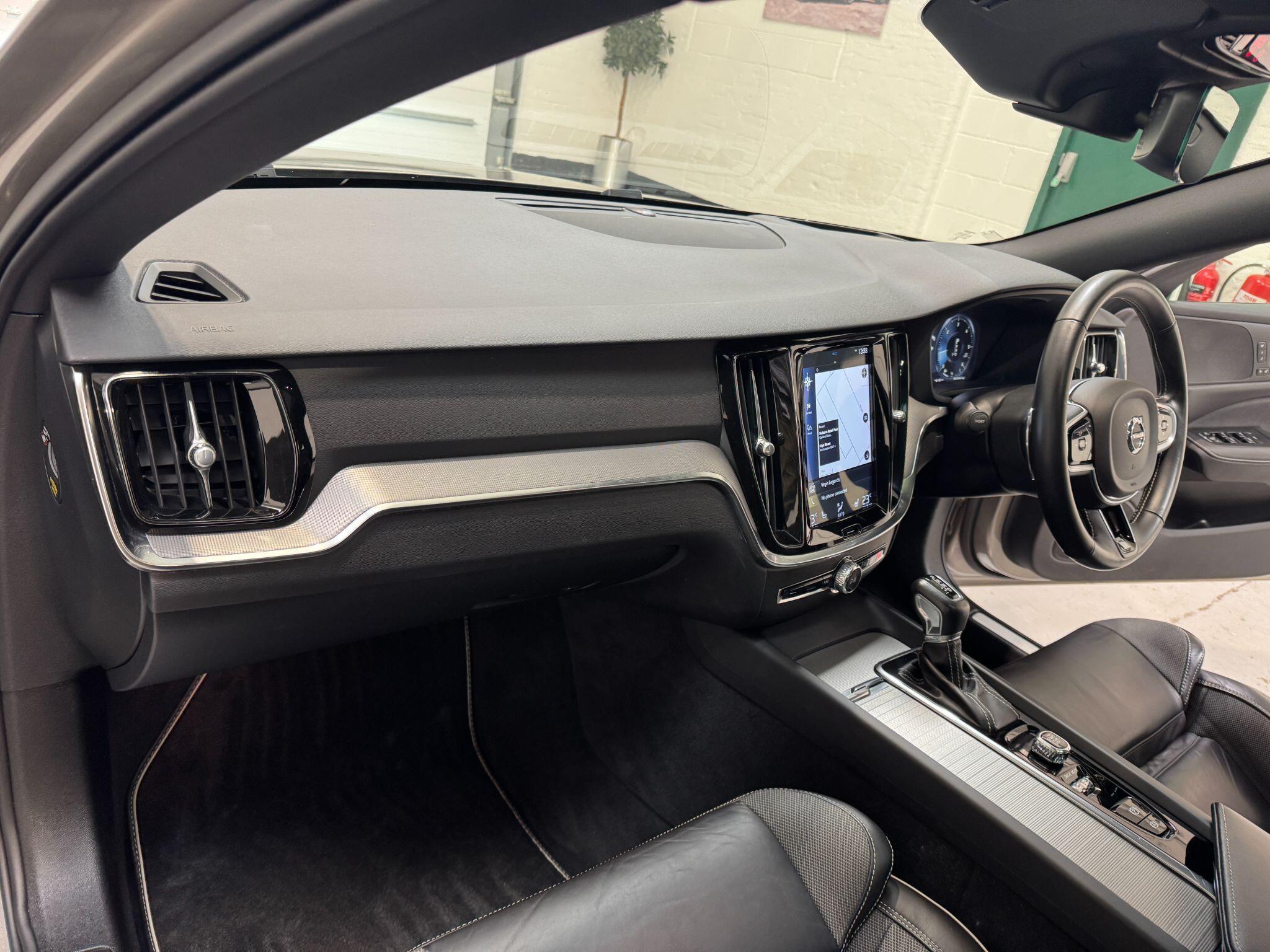 Volvo V60 - Image 21