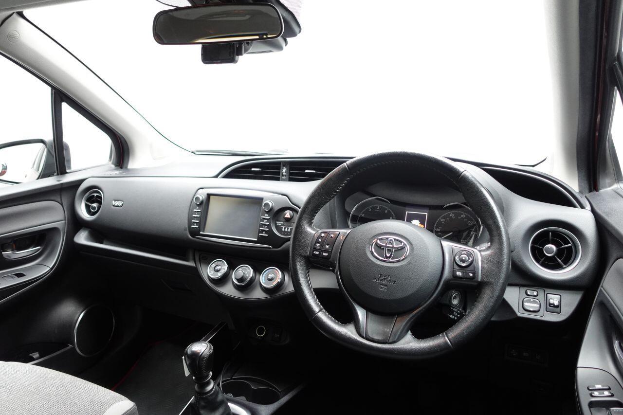 Toyota Yaris - Image 15