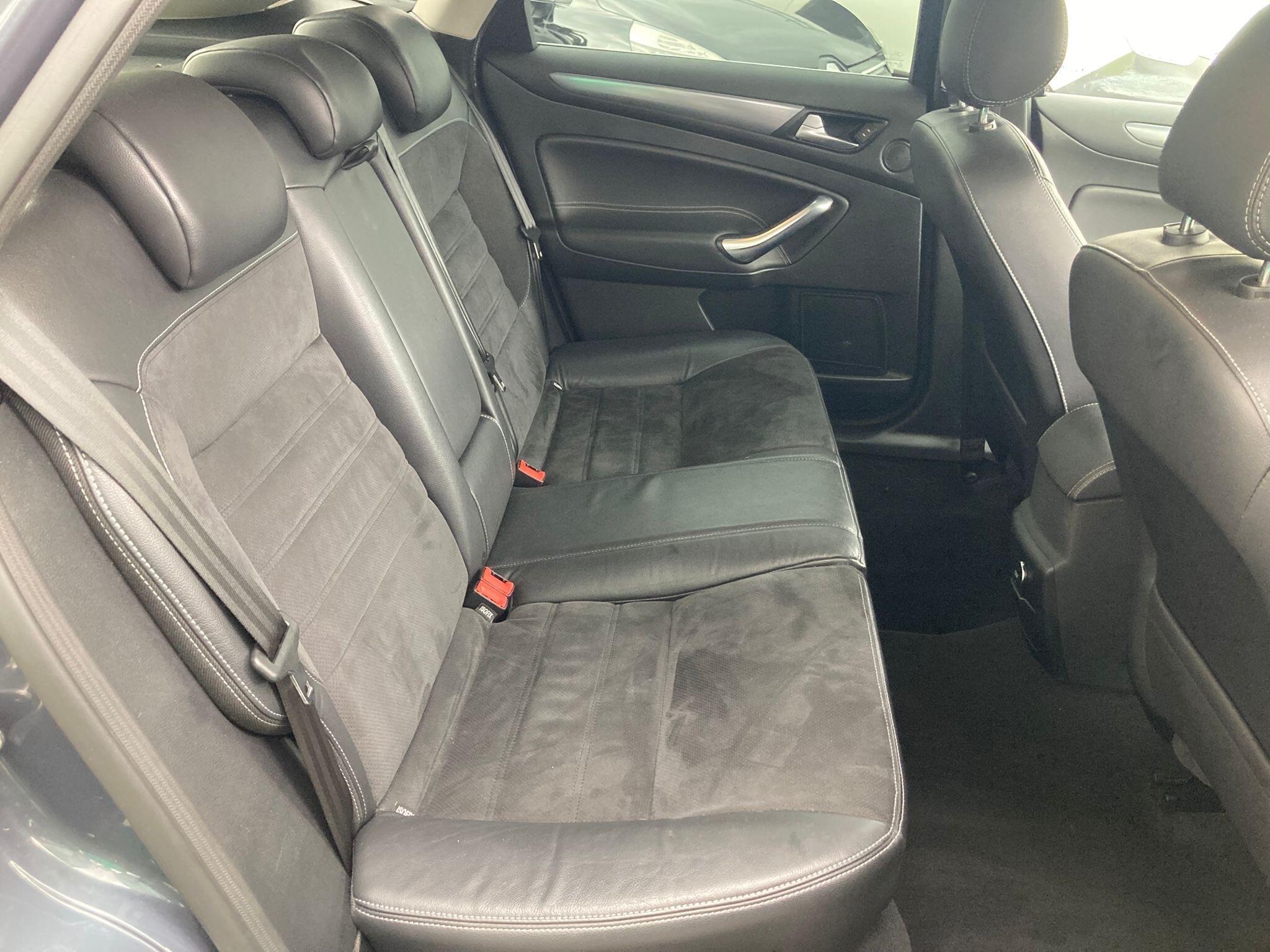Ford Mondeo - Image 7