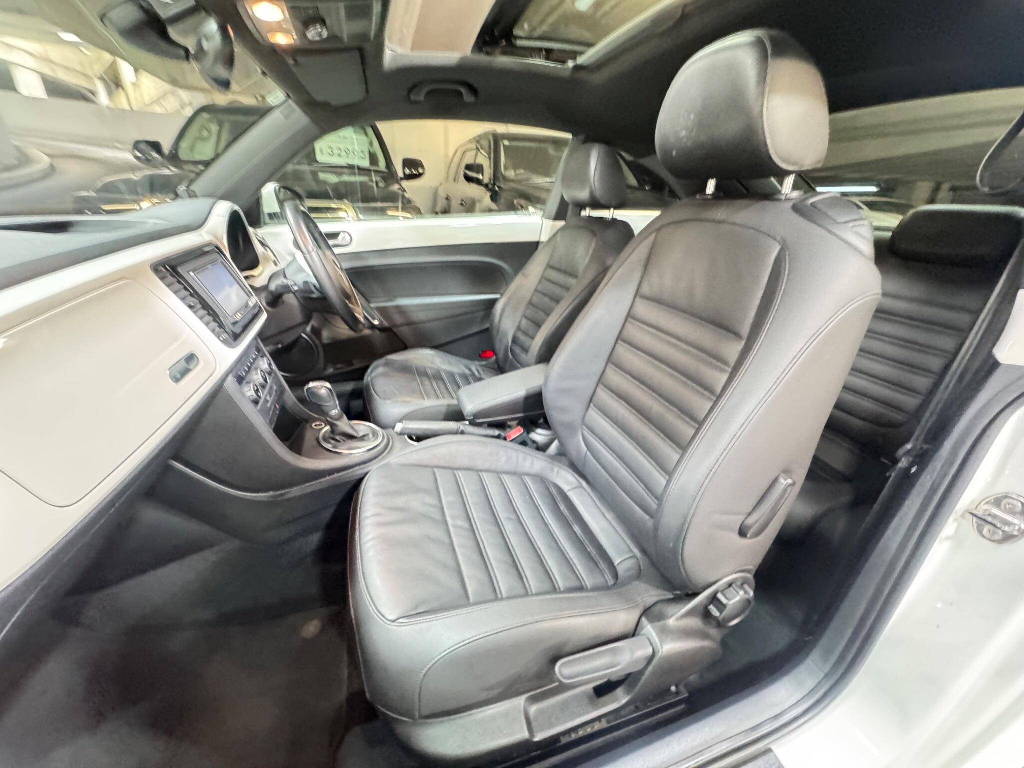 Volkswagen Beetle - Image 10