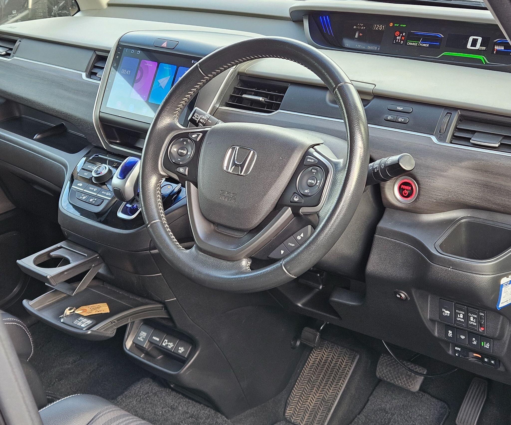 Honda Freed - Image 9