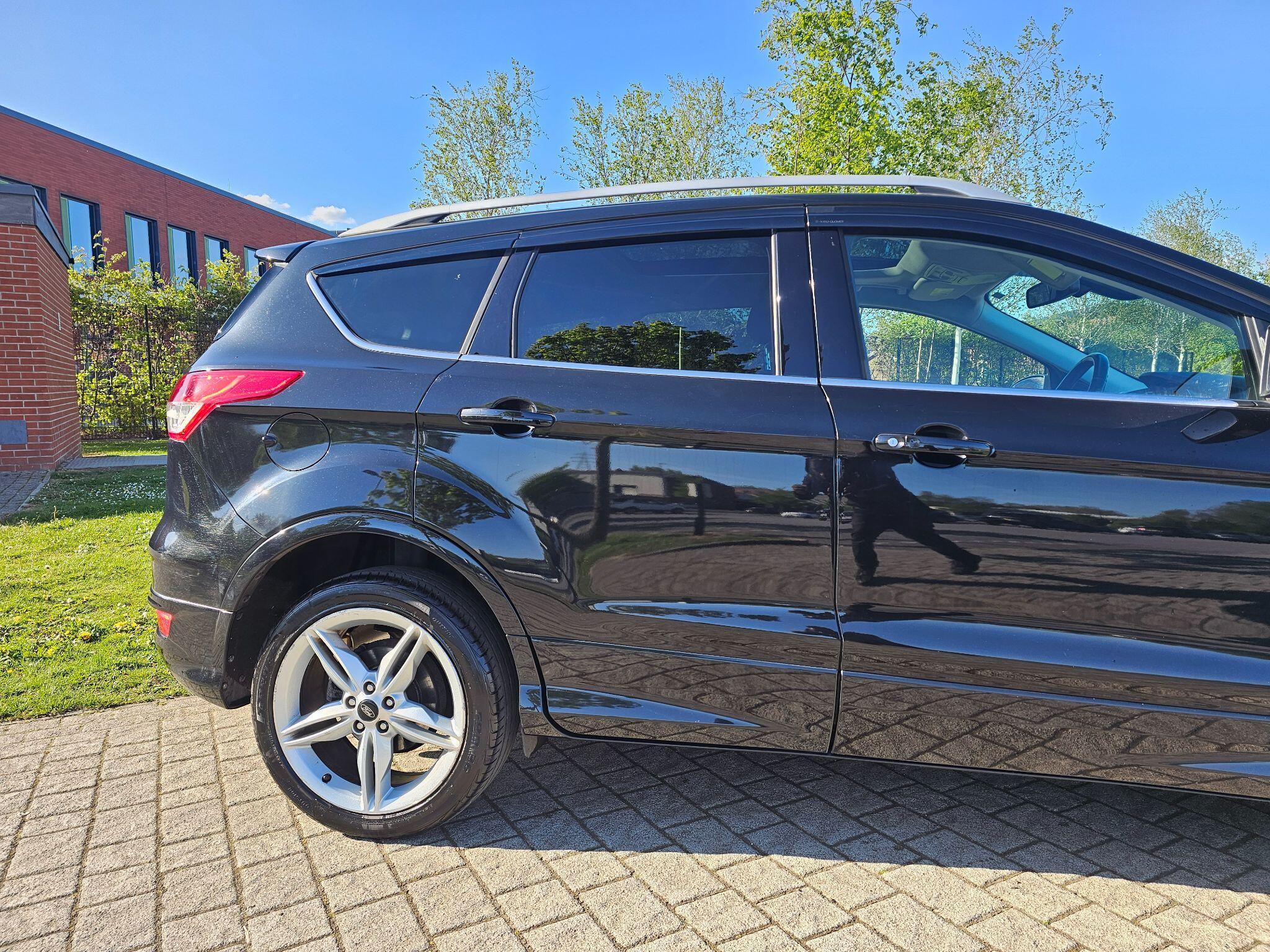 Ford Kuga - Image 20