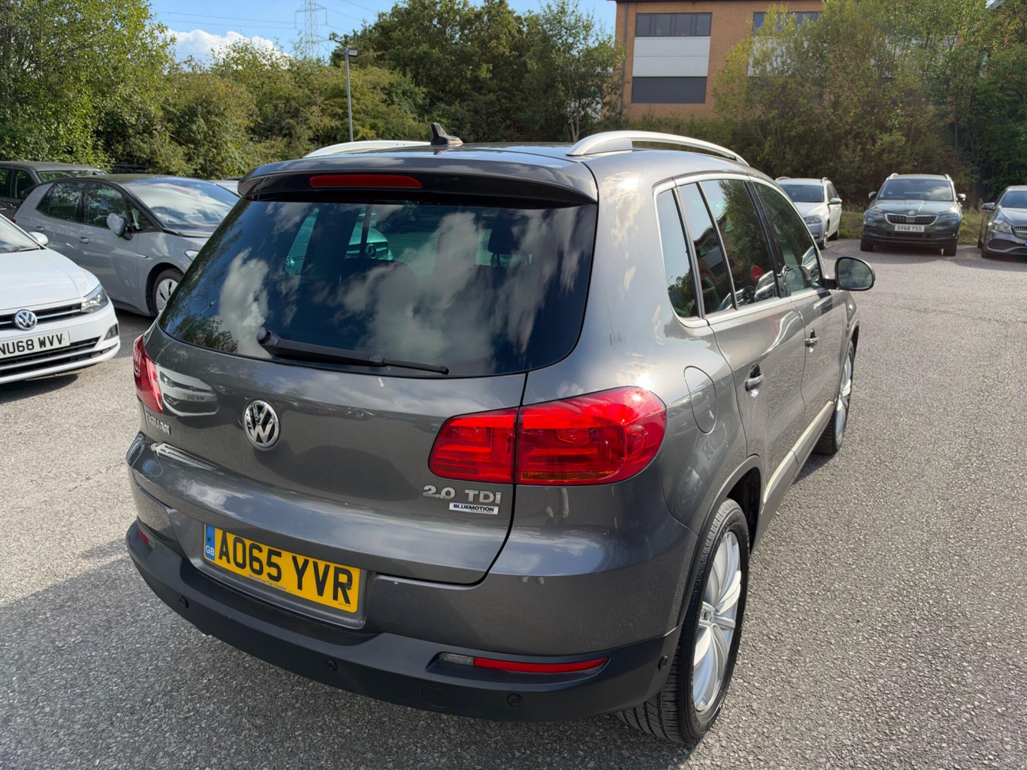 Volkswagen Tiguan - Image 17