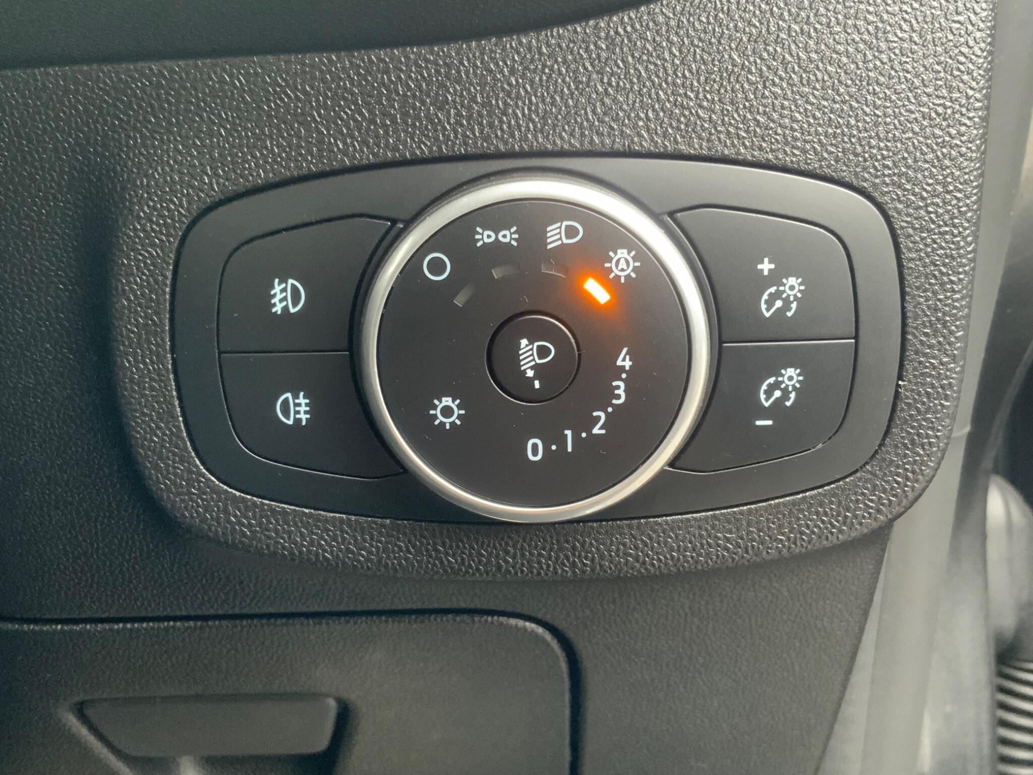 Ford Fiesta - Image 24