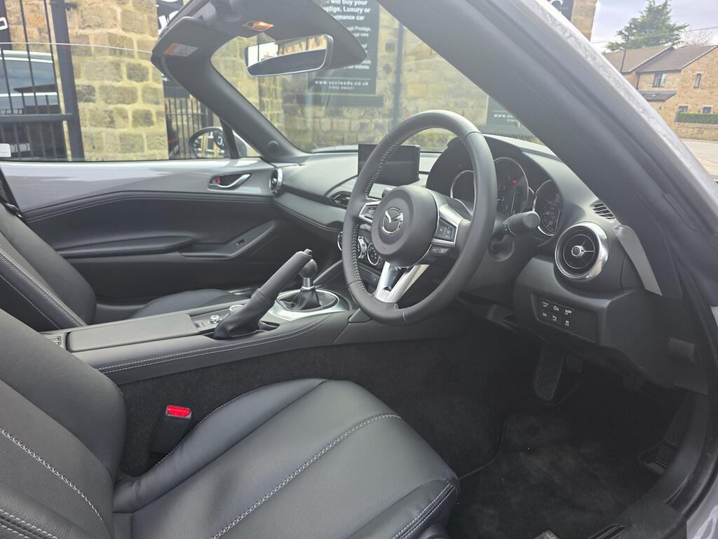 Mazda MX-5 RF - Image 20