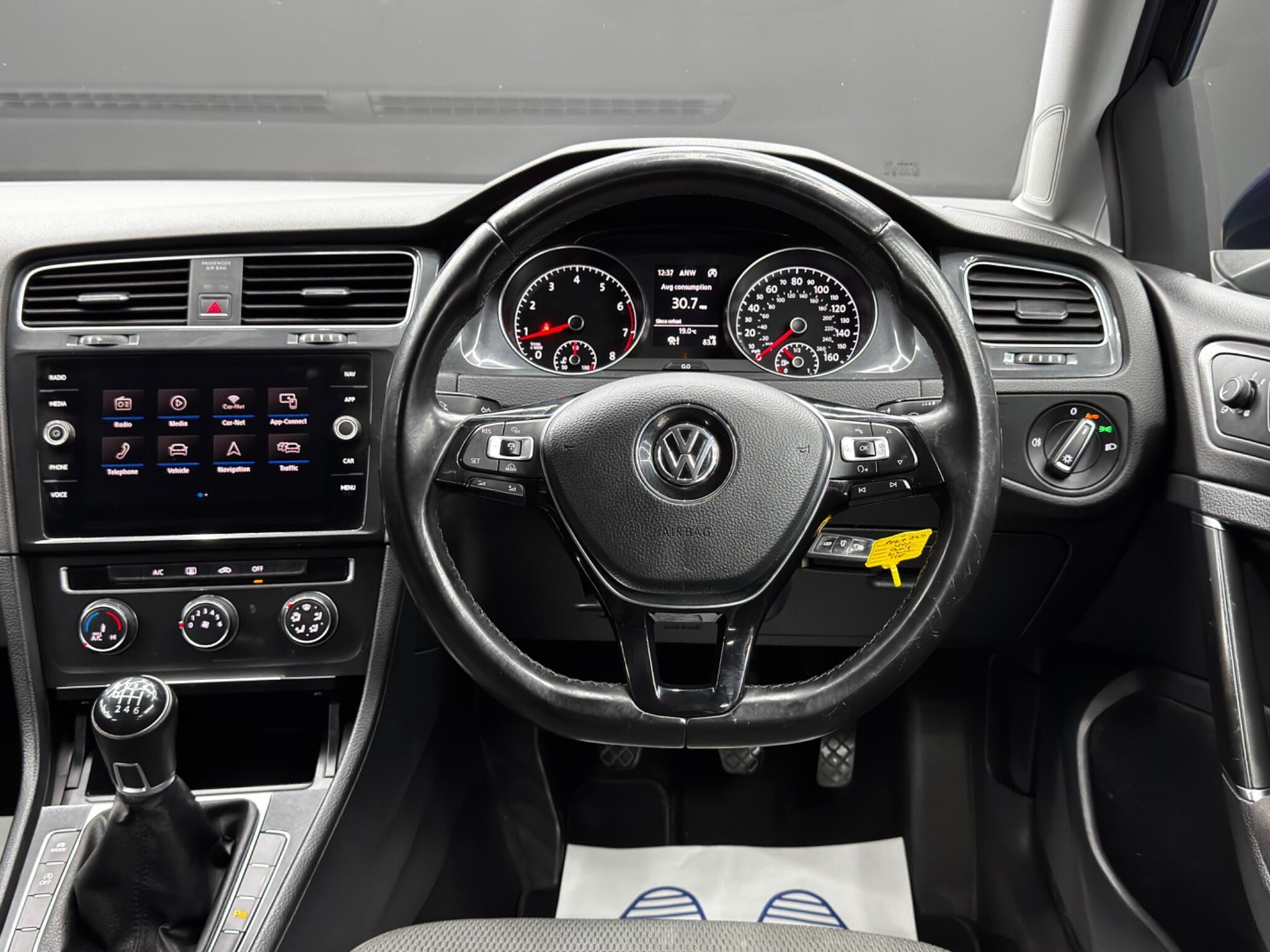 Volkswagen Golf - Image 18