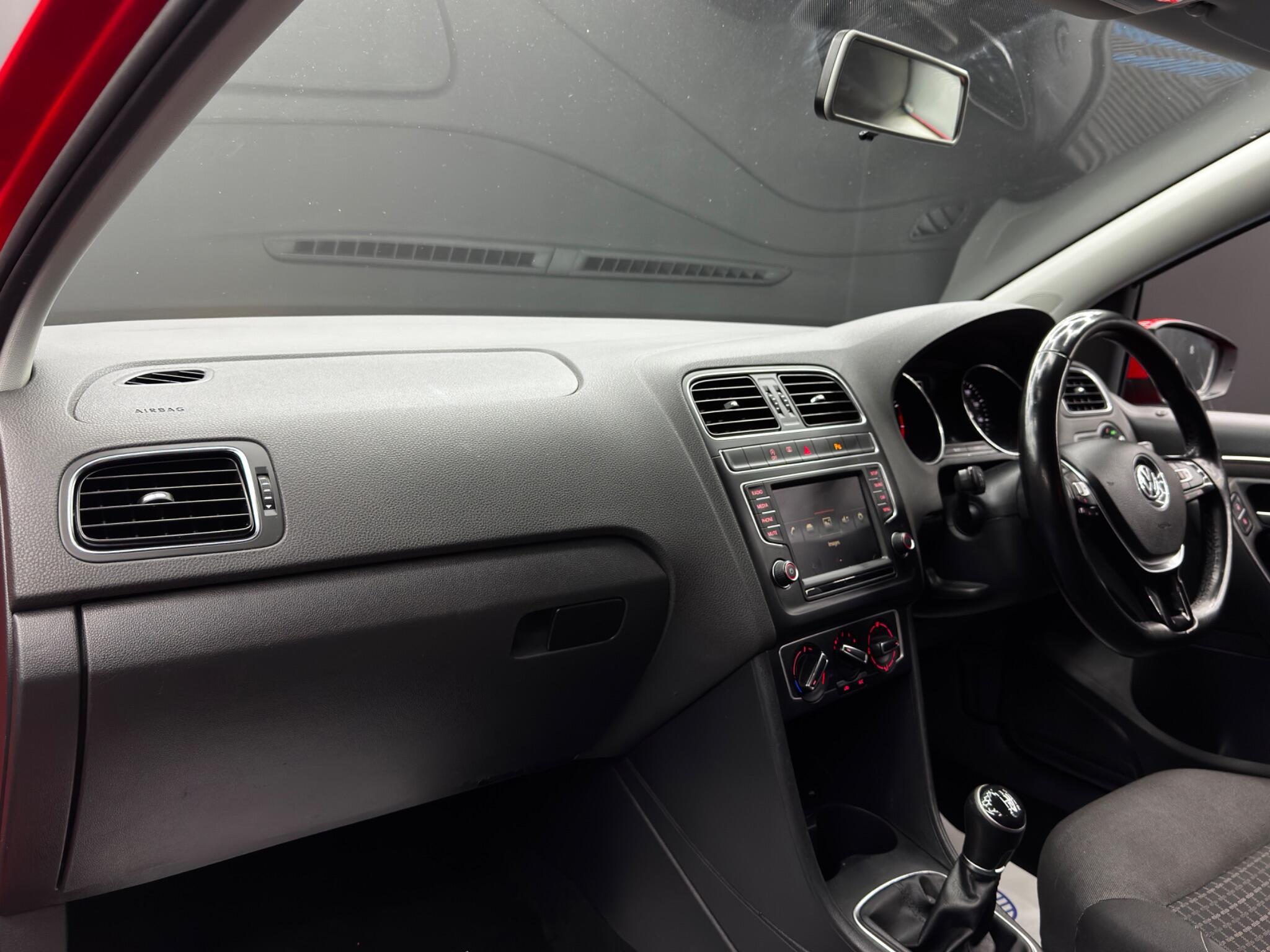 Volkswagen Polo - Image 11