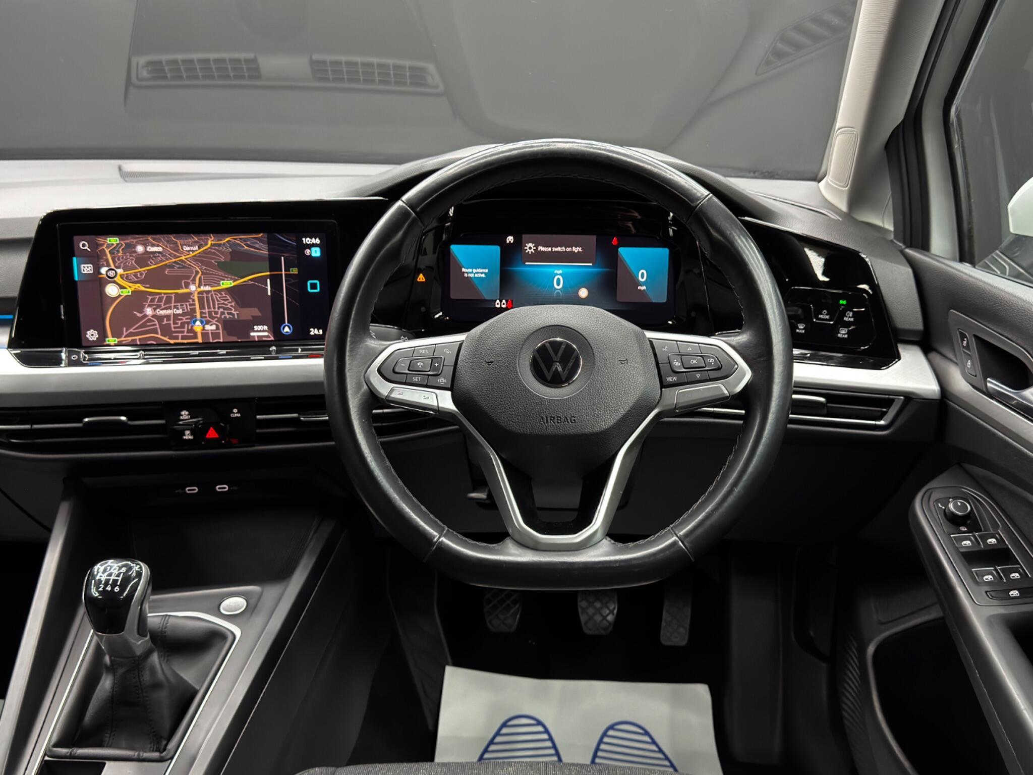 Volkswagen Golf - Image 18