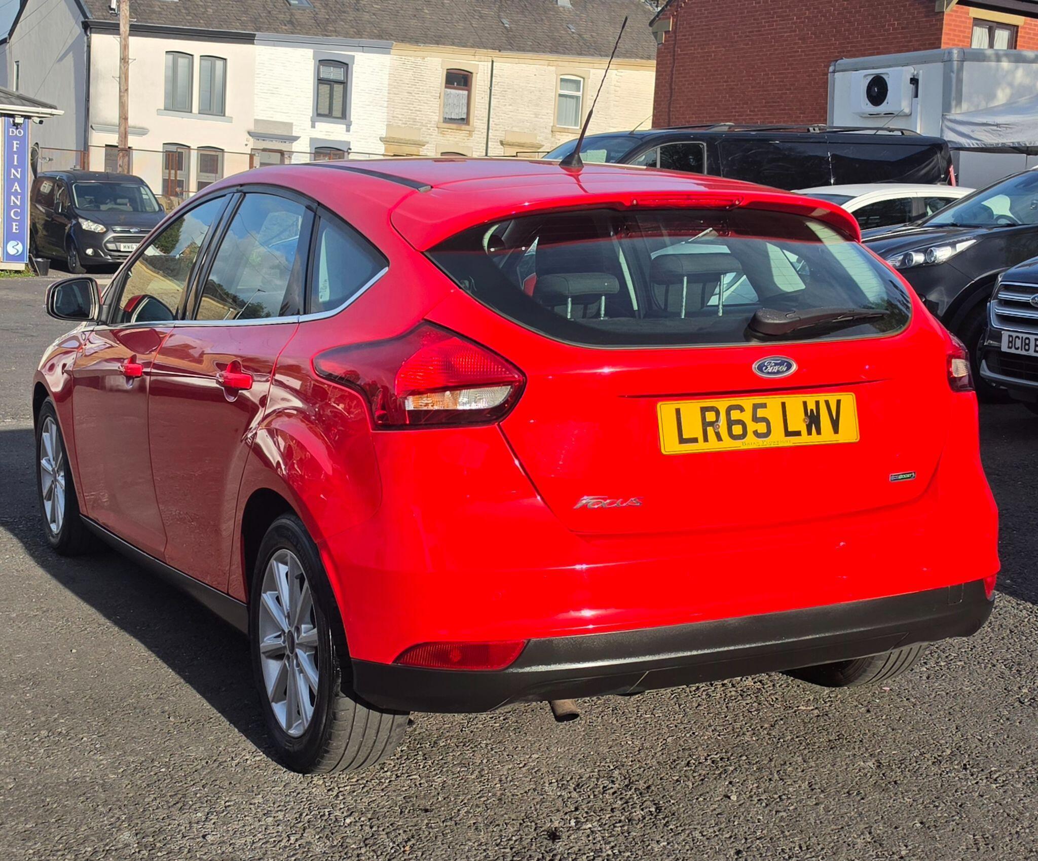 Ford Focus - Image 5