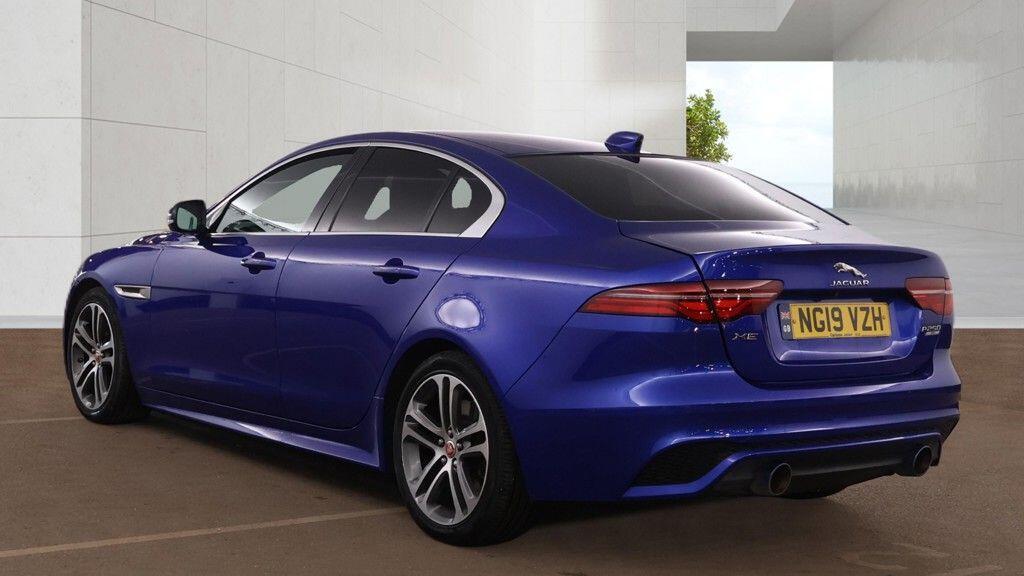 Jaguar XE - Image 3