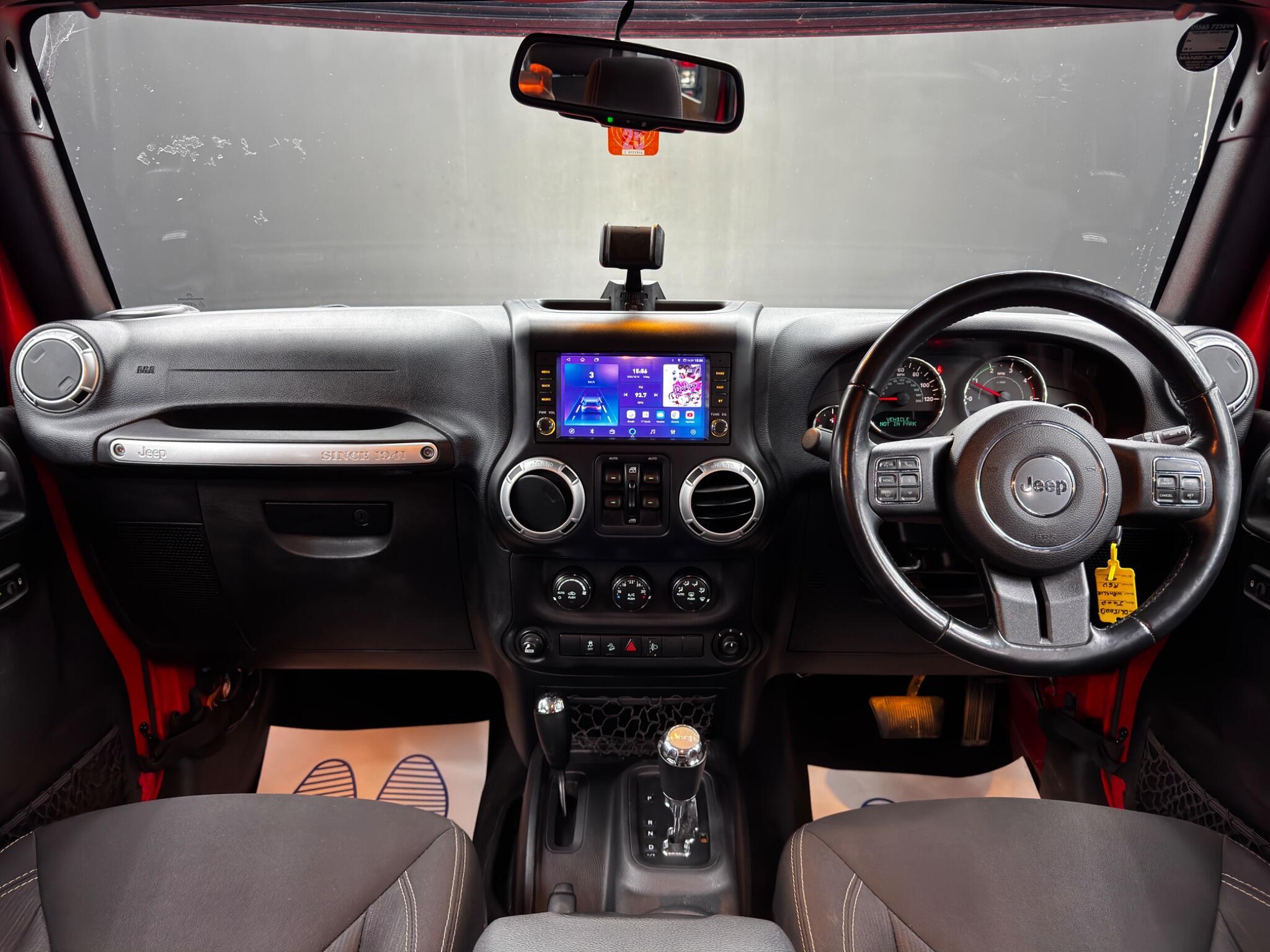 Jeep Wrangler - Image 10