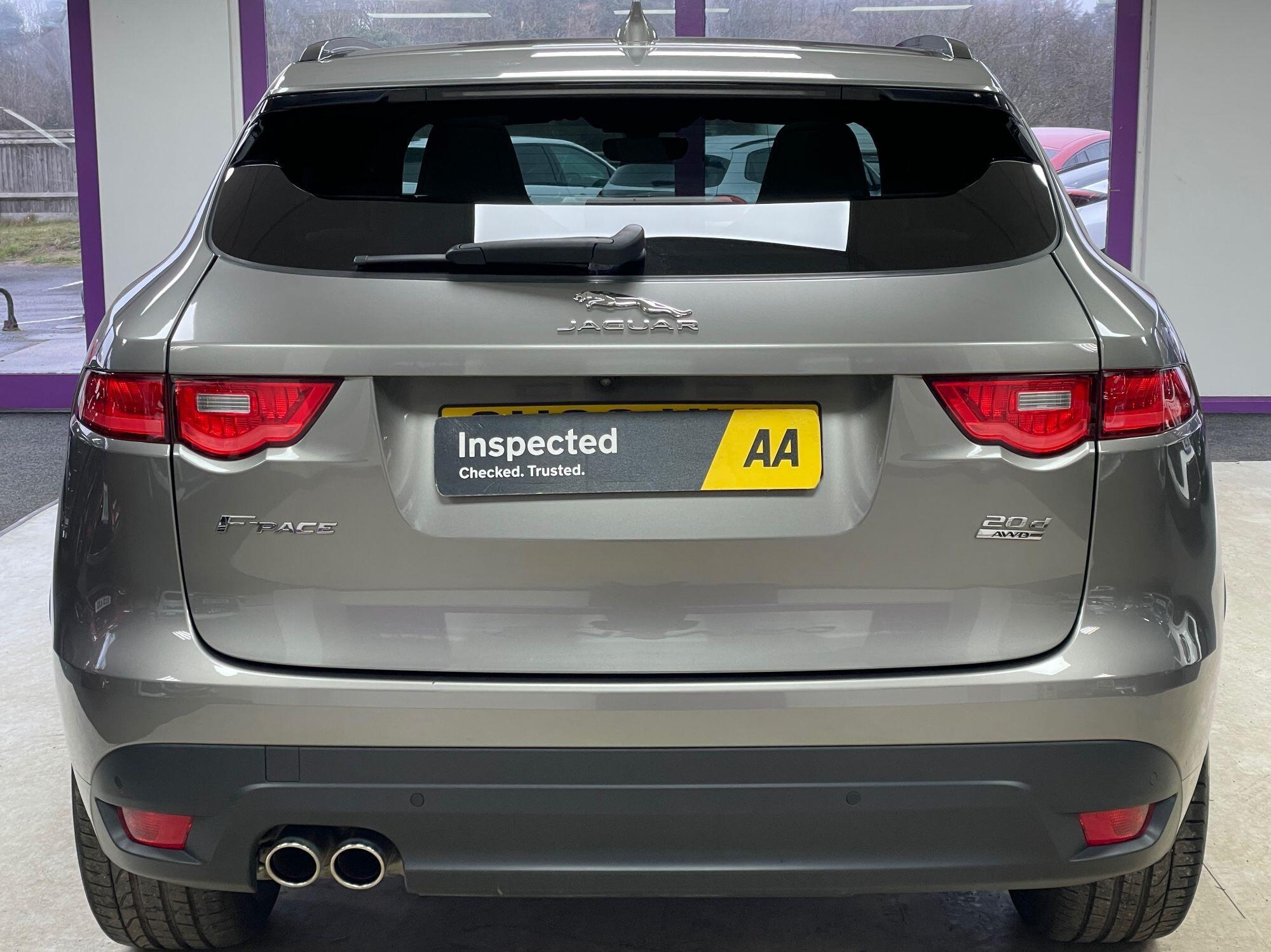 Jaguar F-Pace - Image 10