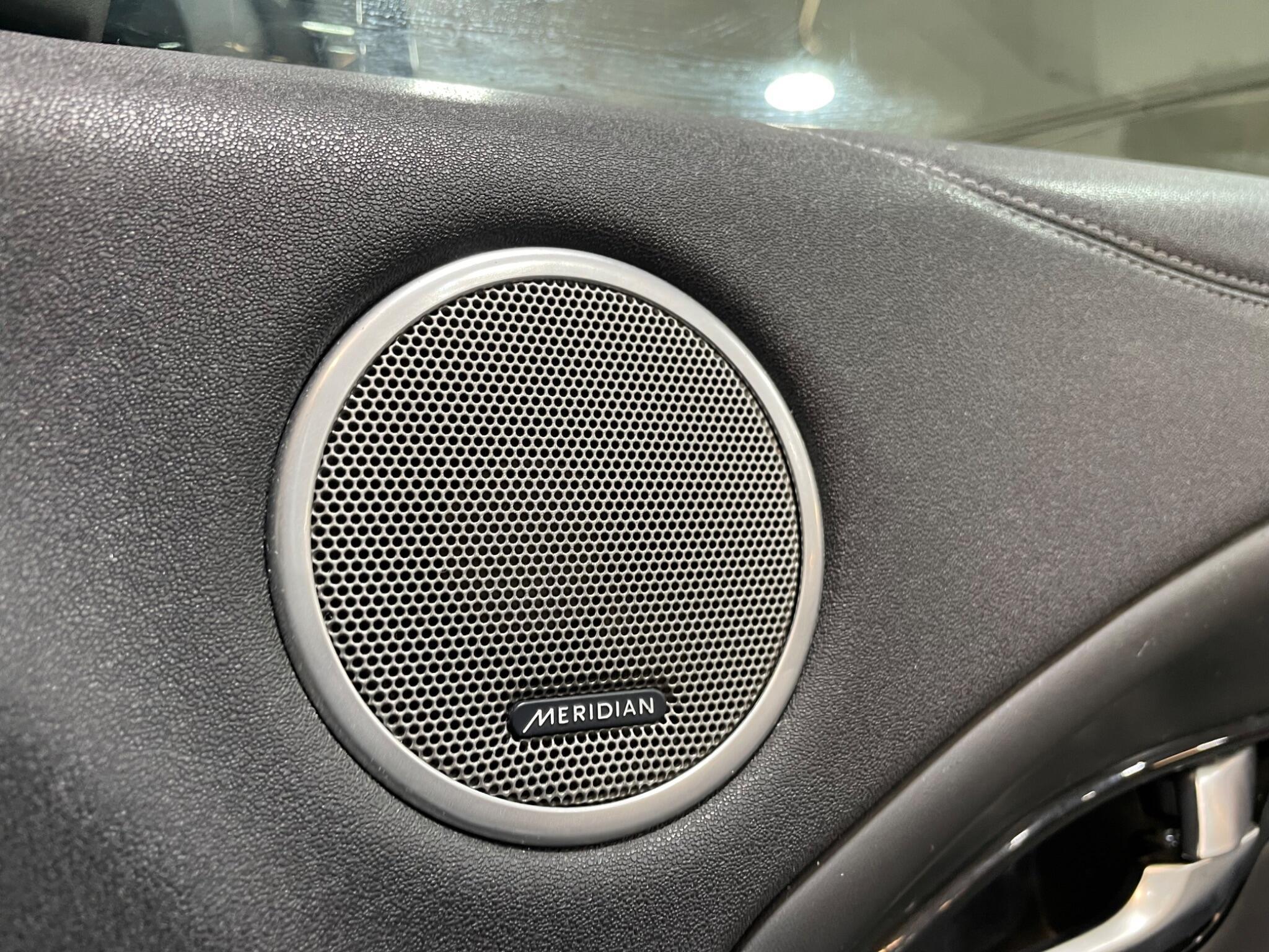 Land Rover Range Rover Evoque - Image 14