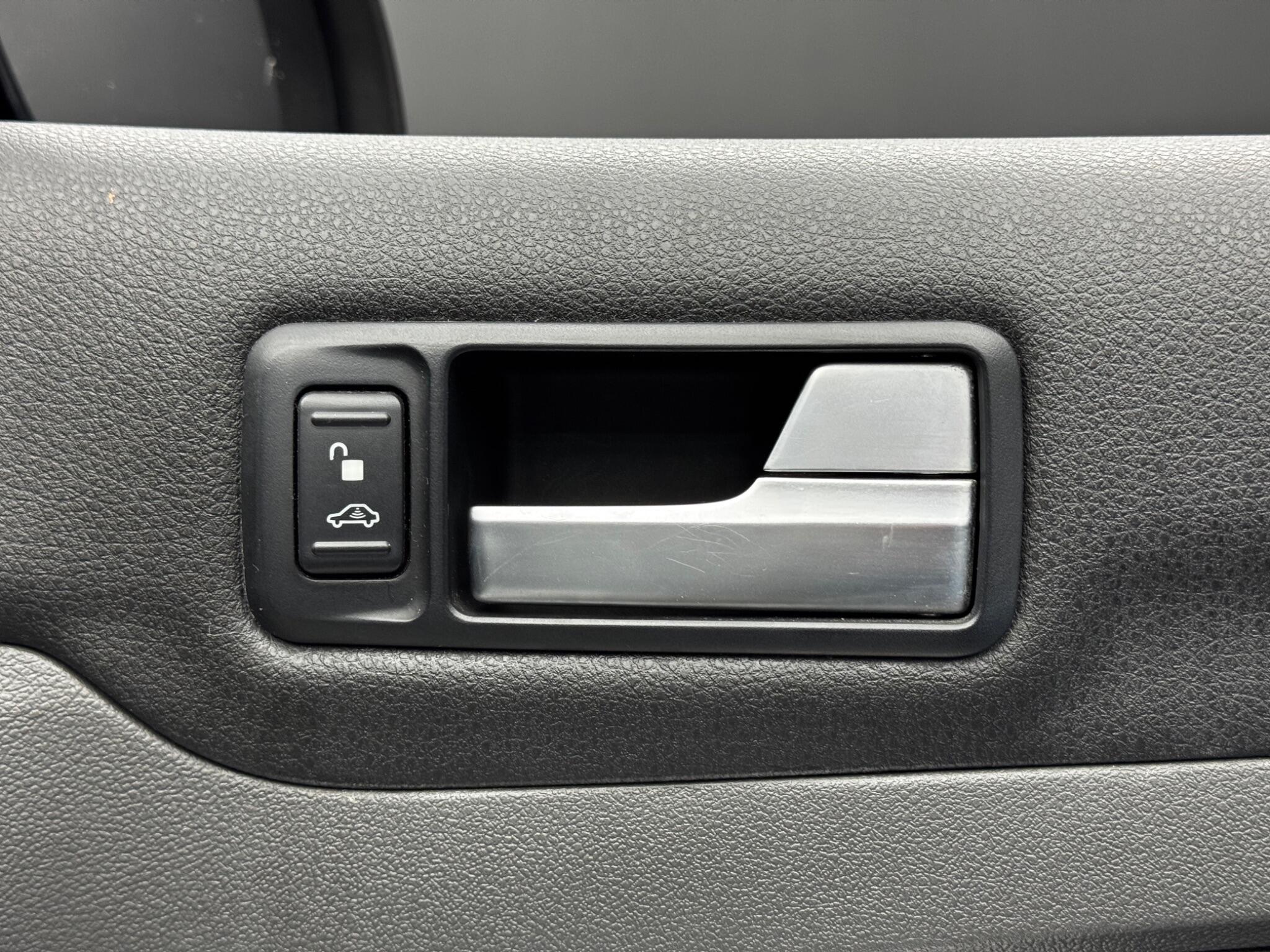 Ford Focus - Image 28