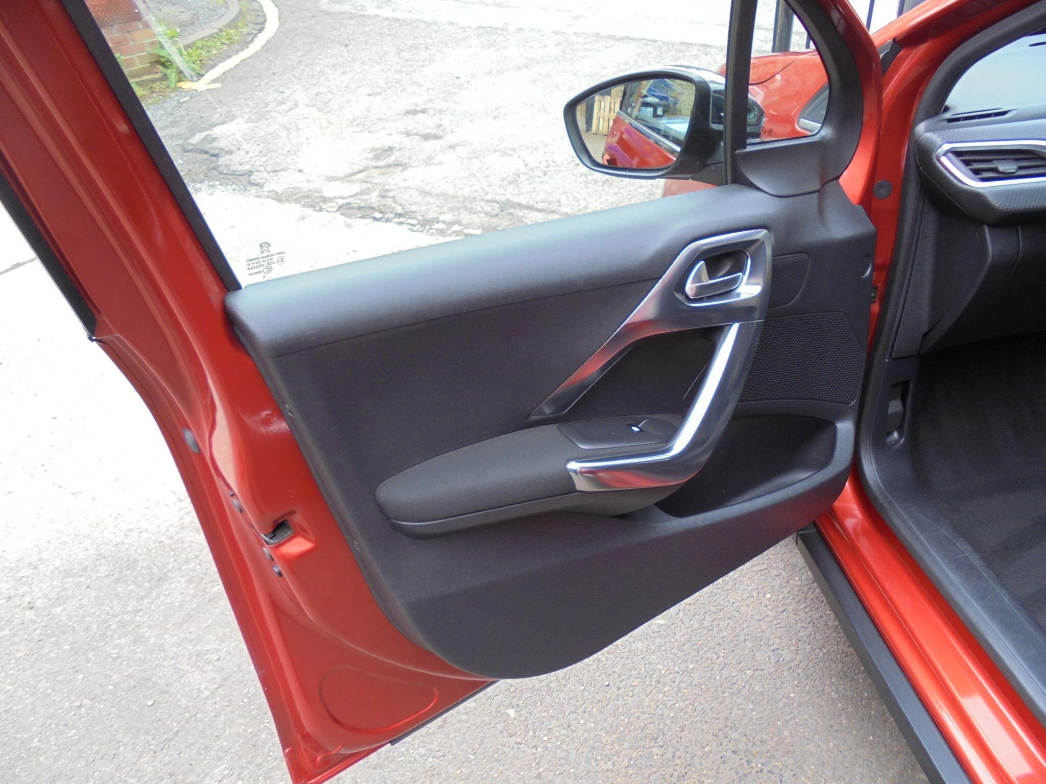 Peugeot 2008 - Image 13