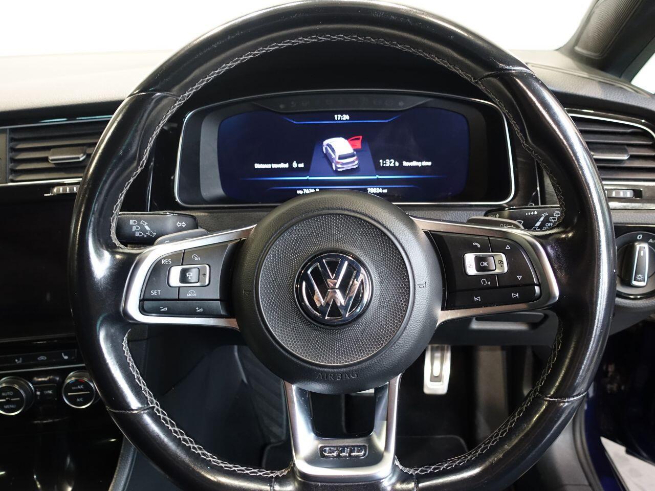 Volkswagen Golf - Image 19
