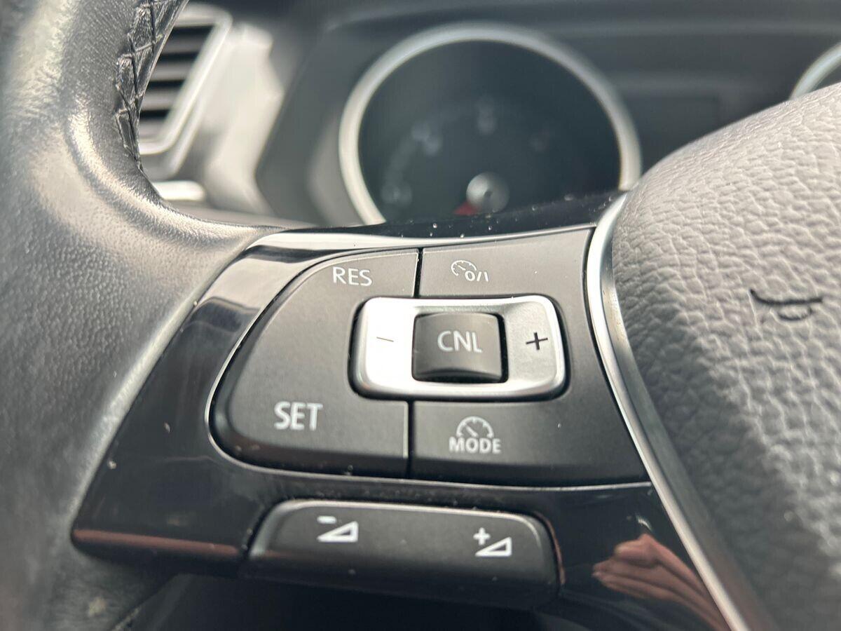 Volkswagen Tiguan - Image 33