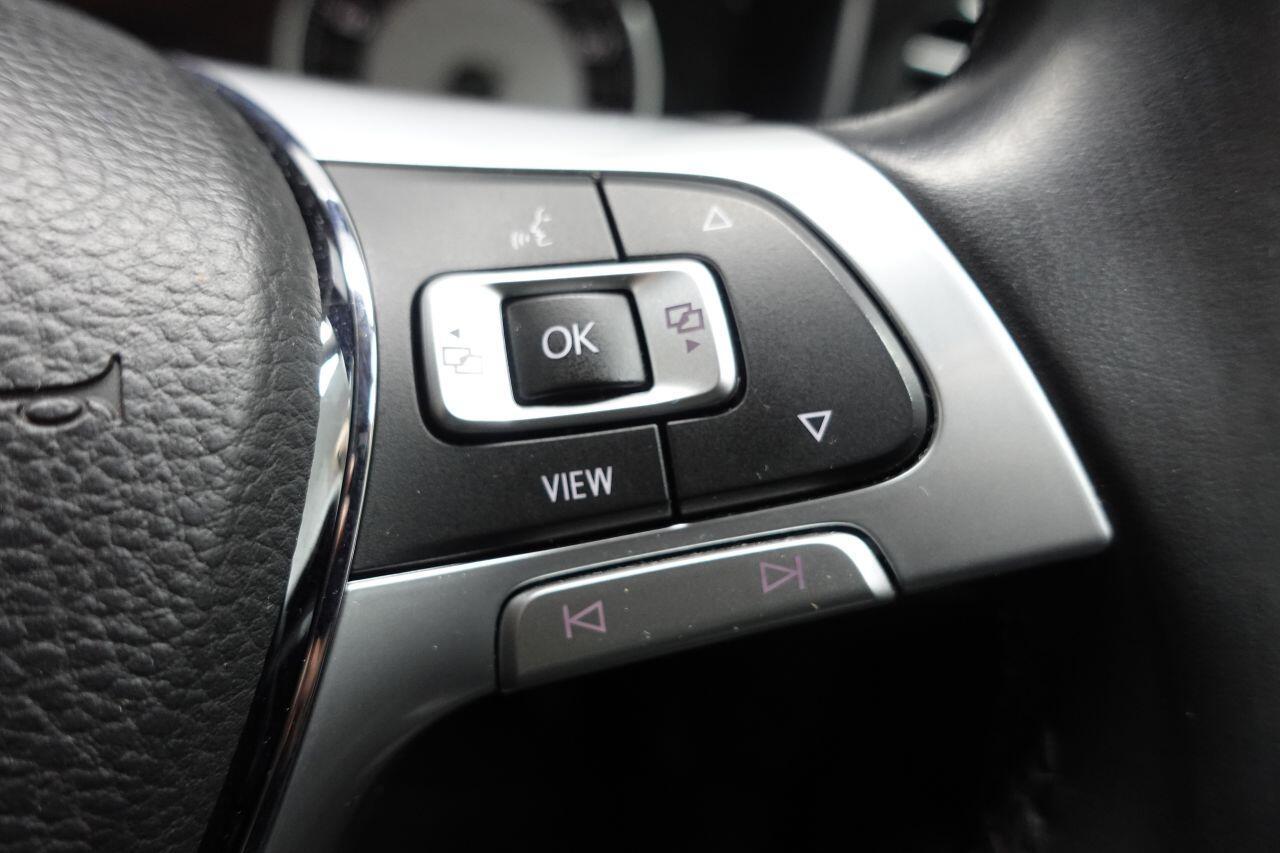 Volkswagen Touareg - Image 47