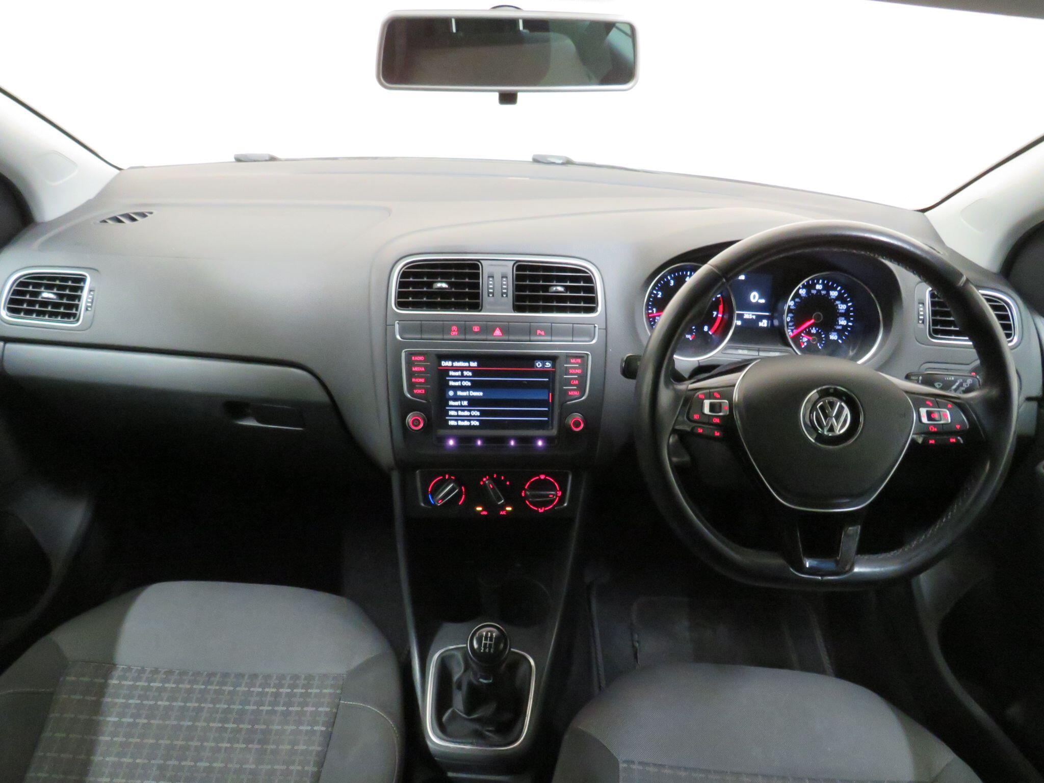 Volkswagen Polo - Image 13