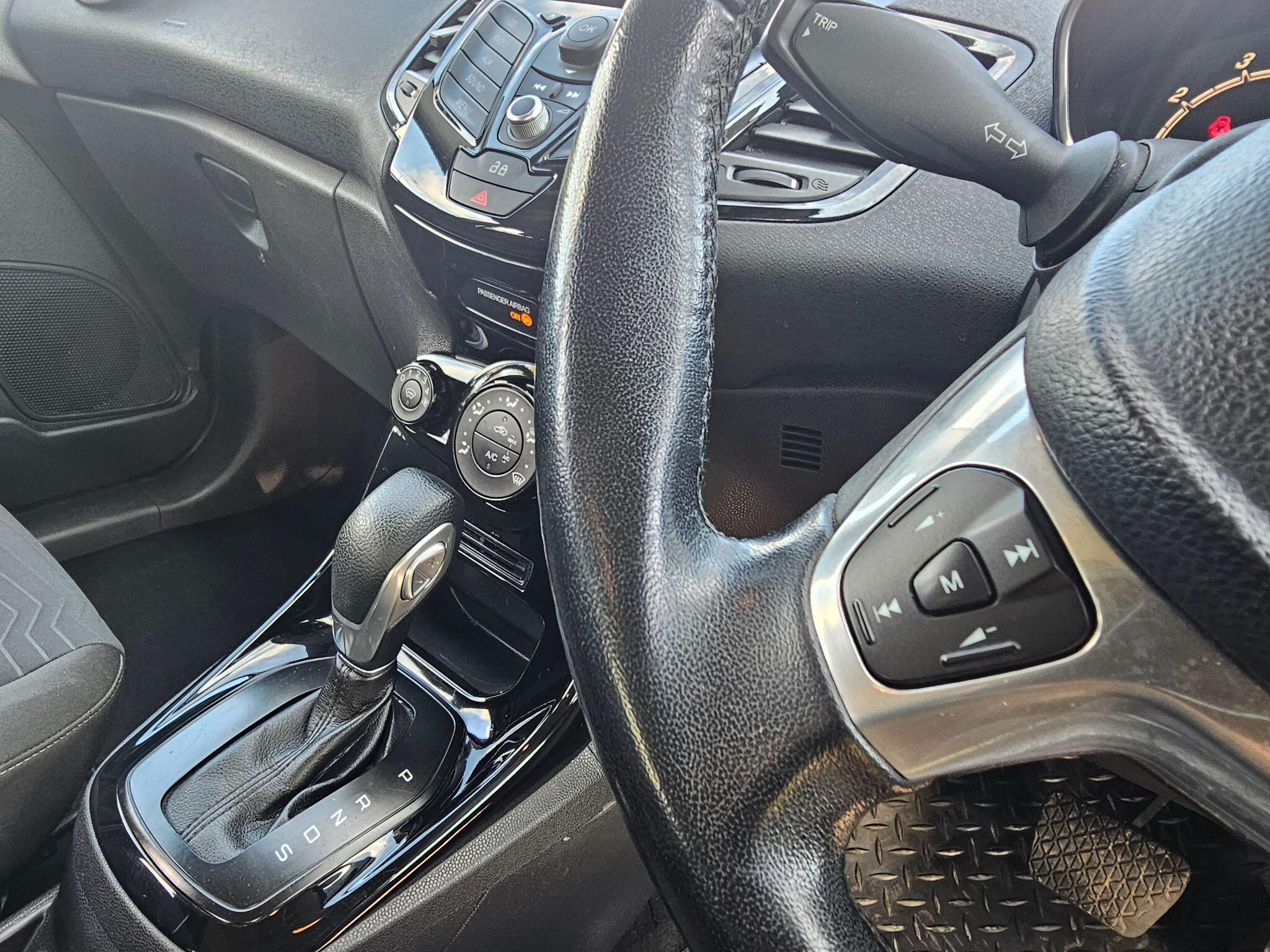 Ford Fiesta - Image 18