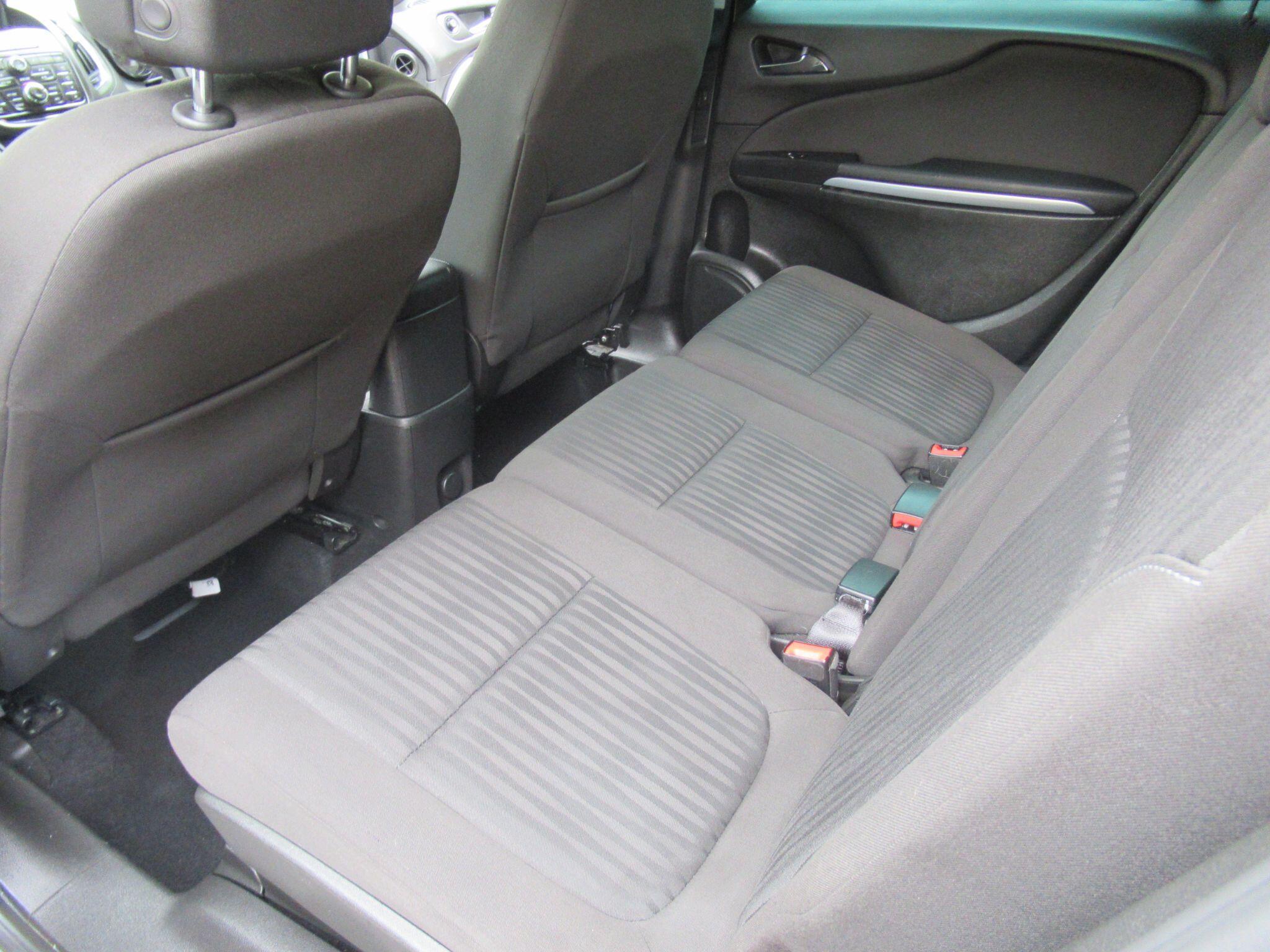 Vauxhall Zafira Tourer - Image 14