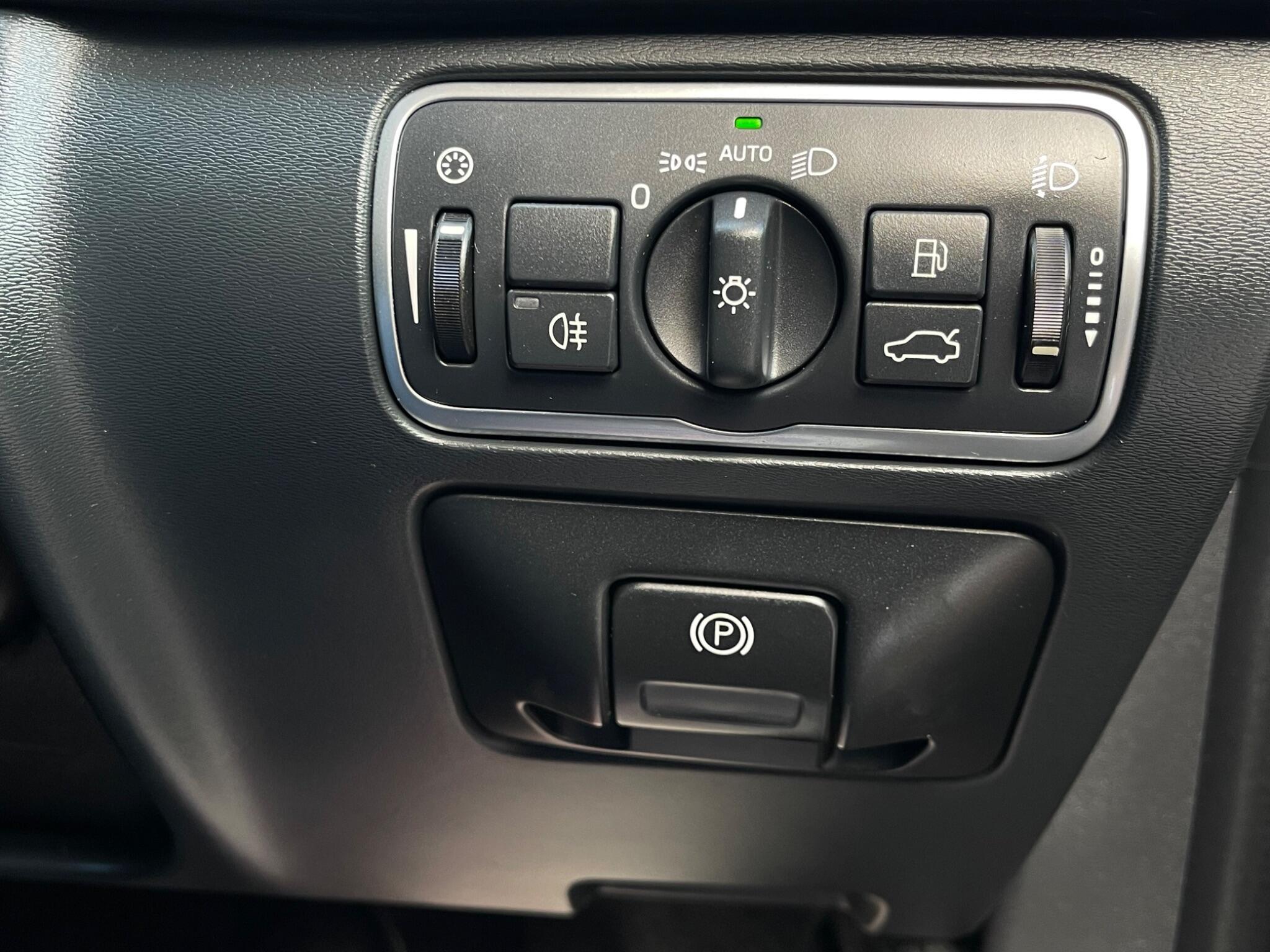 Volvo XC60 - Image 79