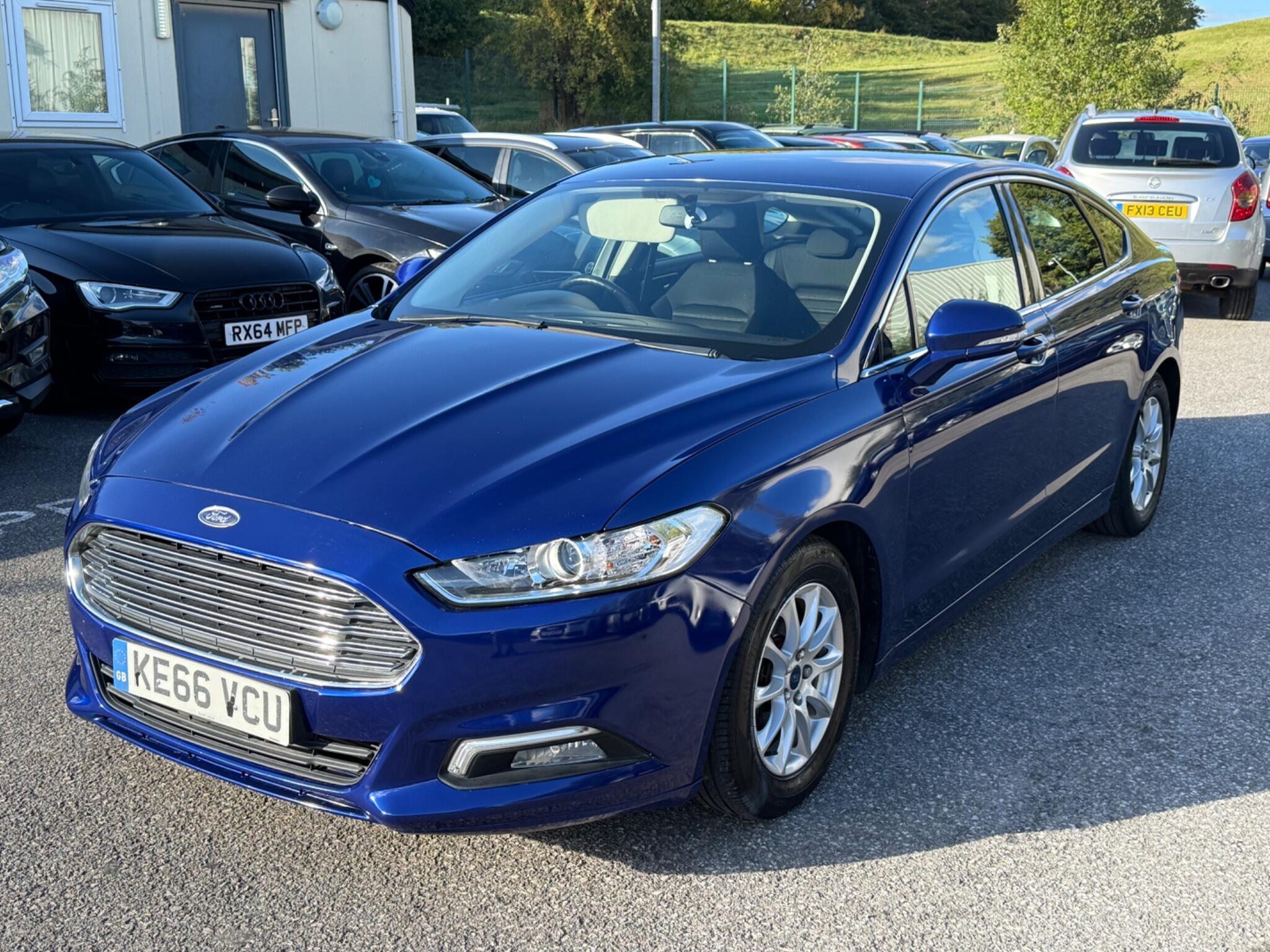 Ford Mondeo - Image 8
