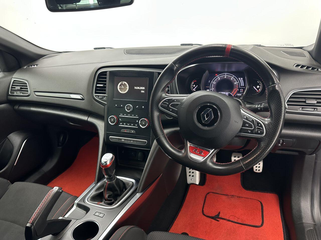 Renault Megane - Image 18