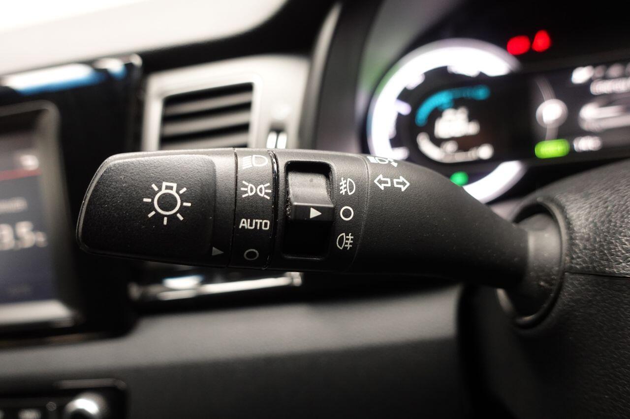 Kia Niro - Image 32