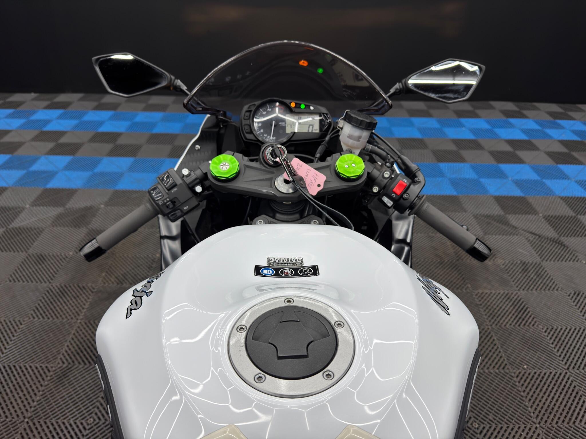 Kawasaki NINJA ZX-6R - Image 9