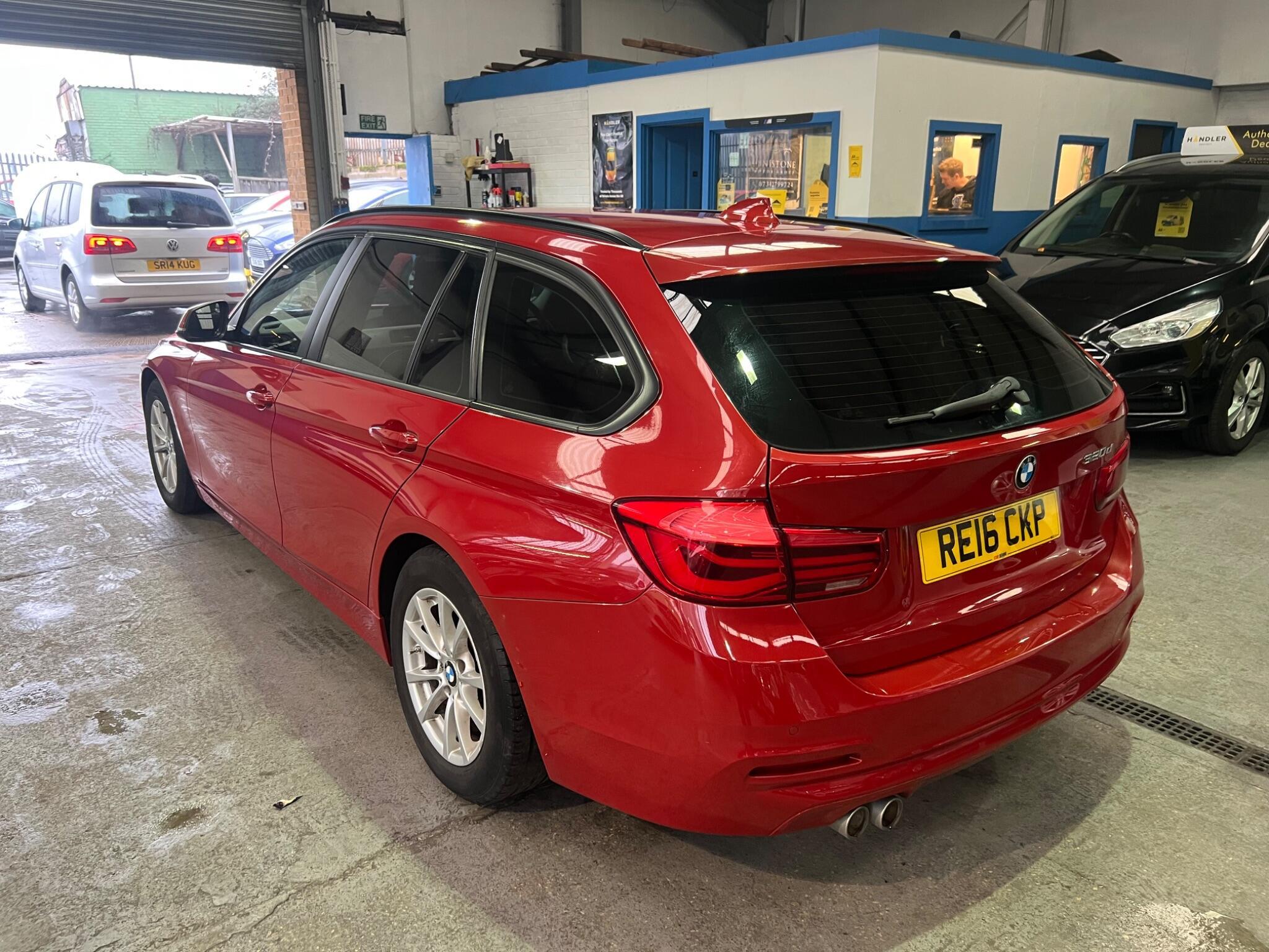 BMW 3 Series - Image 4